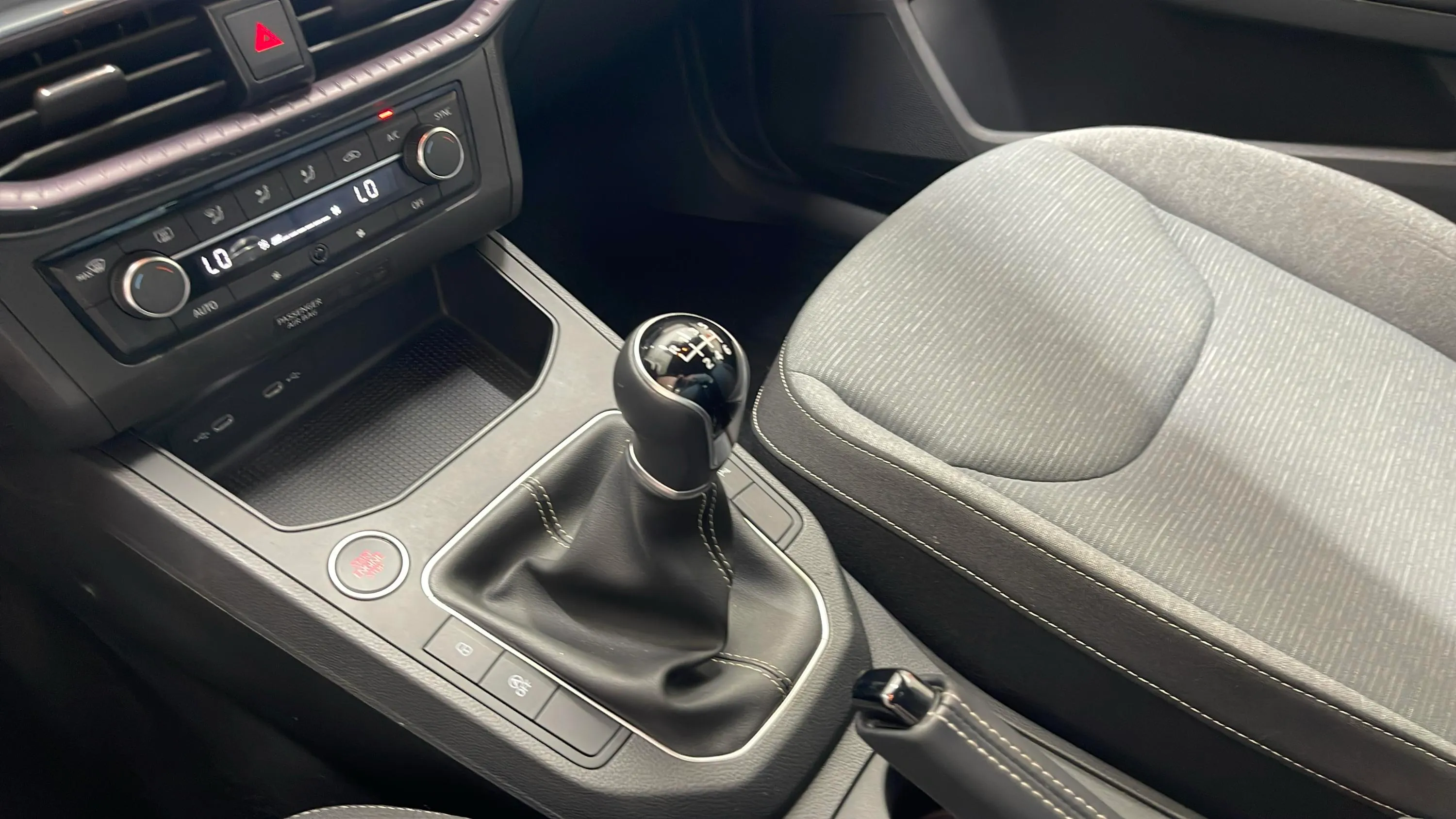 SEAT Ibiza 1.0 TSI Xcellence - foto 18