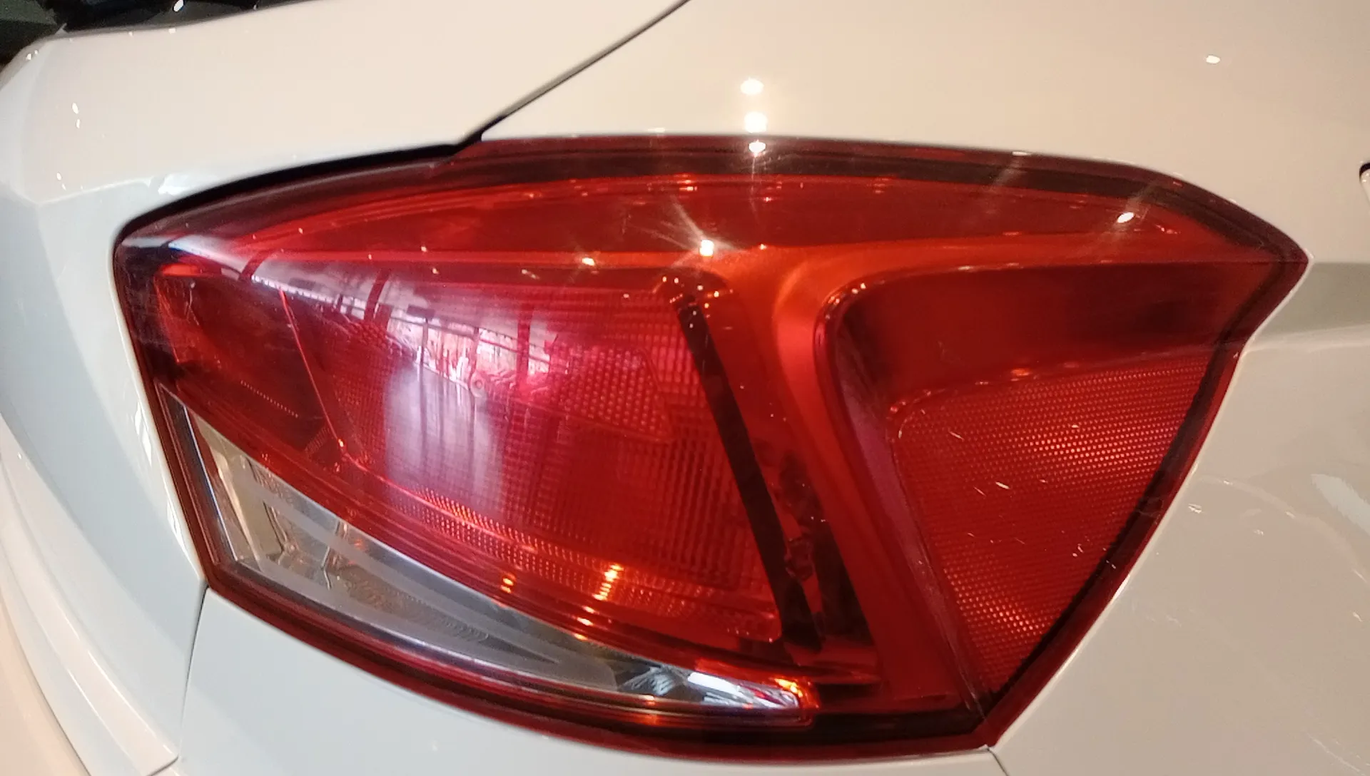 SEAT Ibiza 1.0 MPI Reference - foto 27