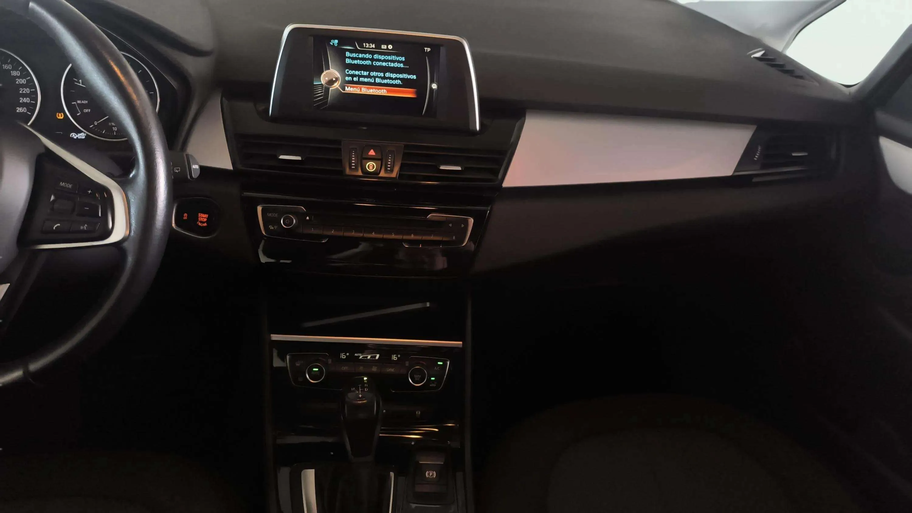 BMW Serie 2 Active Tourer 218d - foto 10