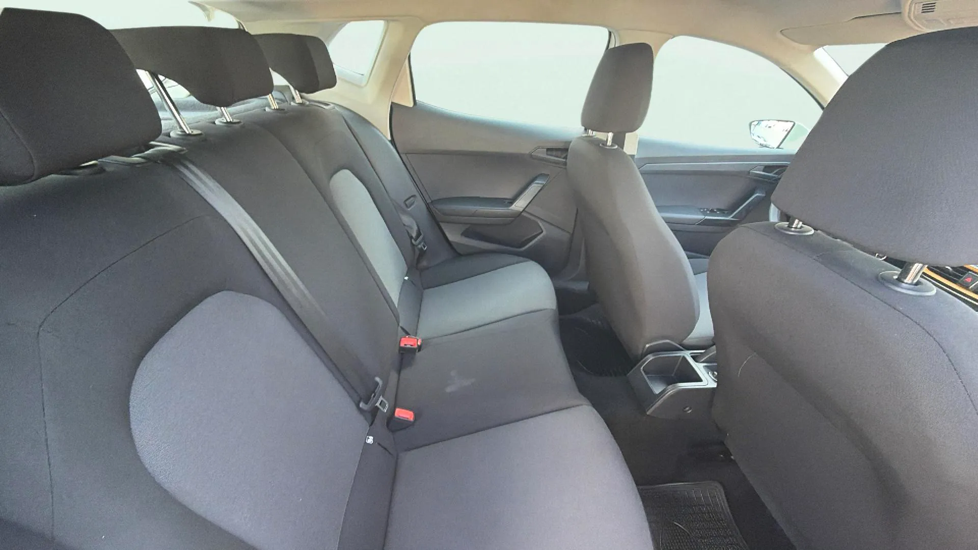 SEAT Ibiza 1.0 MPI Reference - foto 16