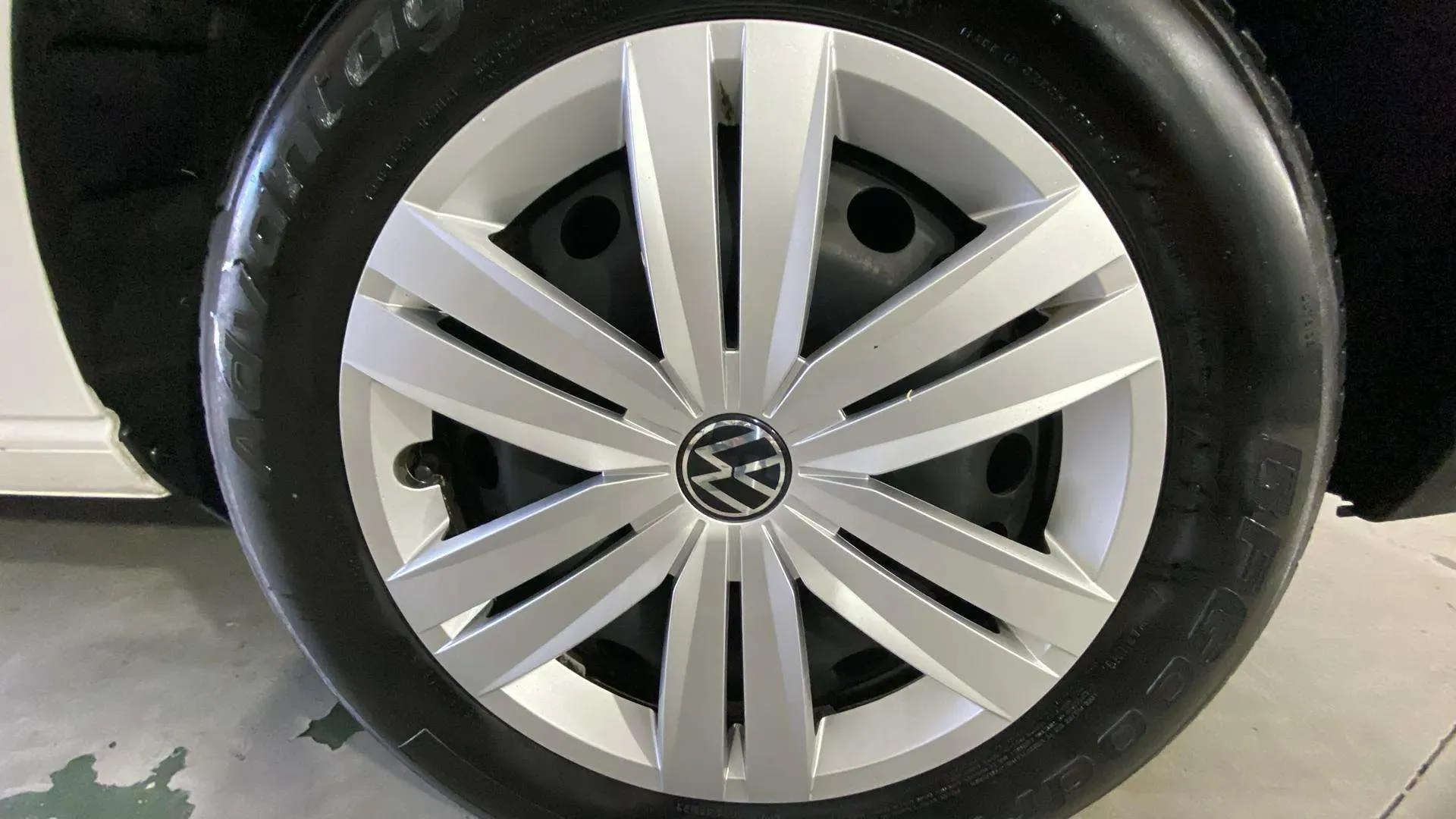 Volkswagen Caddy California 2.0 TDI - foto 24