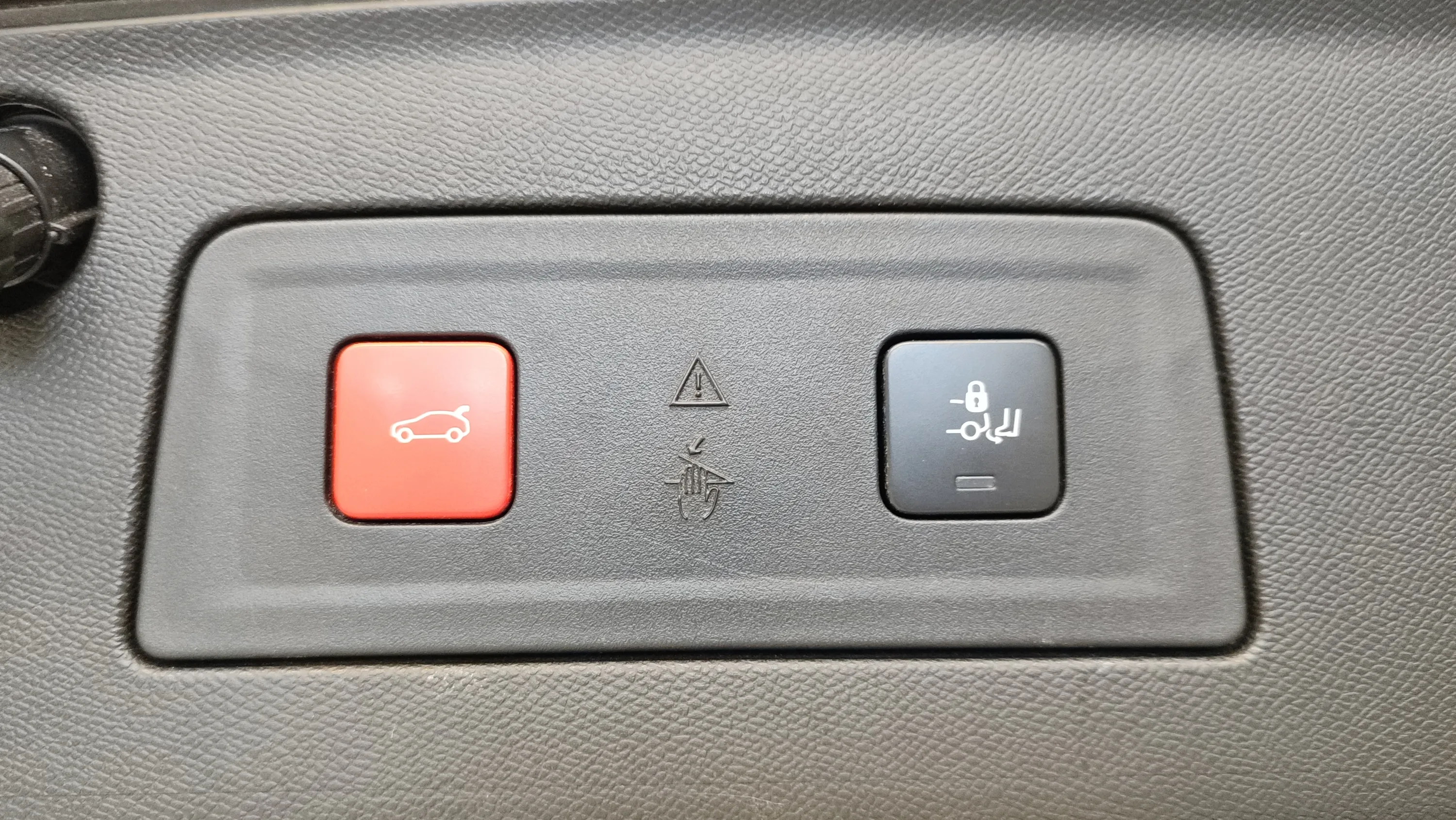 Peugeot 508 SW Allure Hybrid 225 e-EAT8 - foto 11