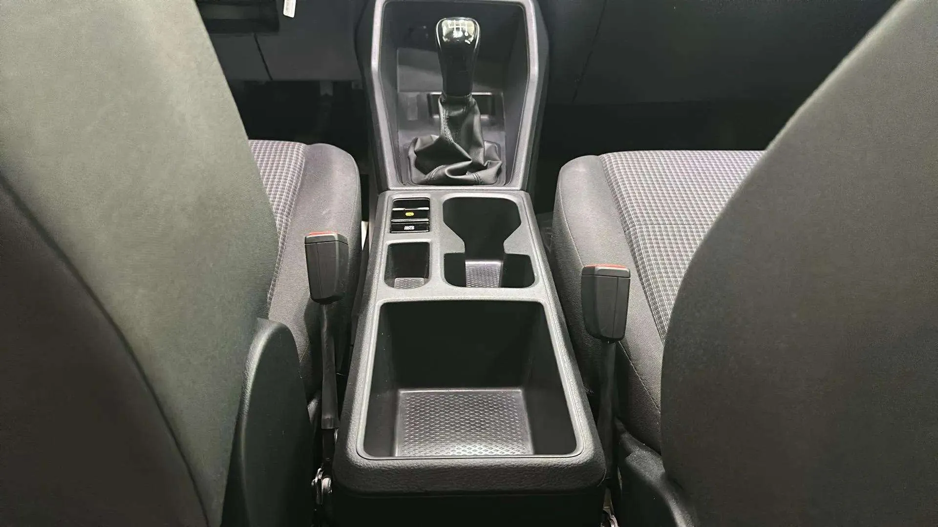 Volkswagen Caddy Origin 2.0 TDI - foto 18