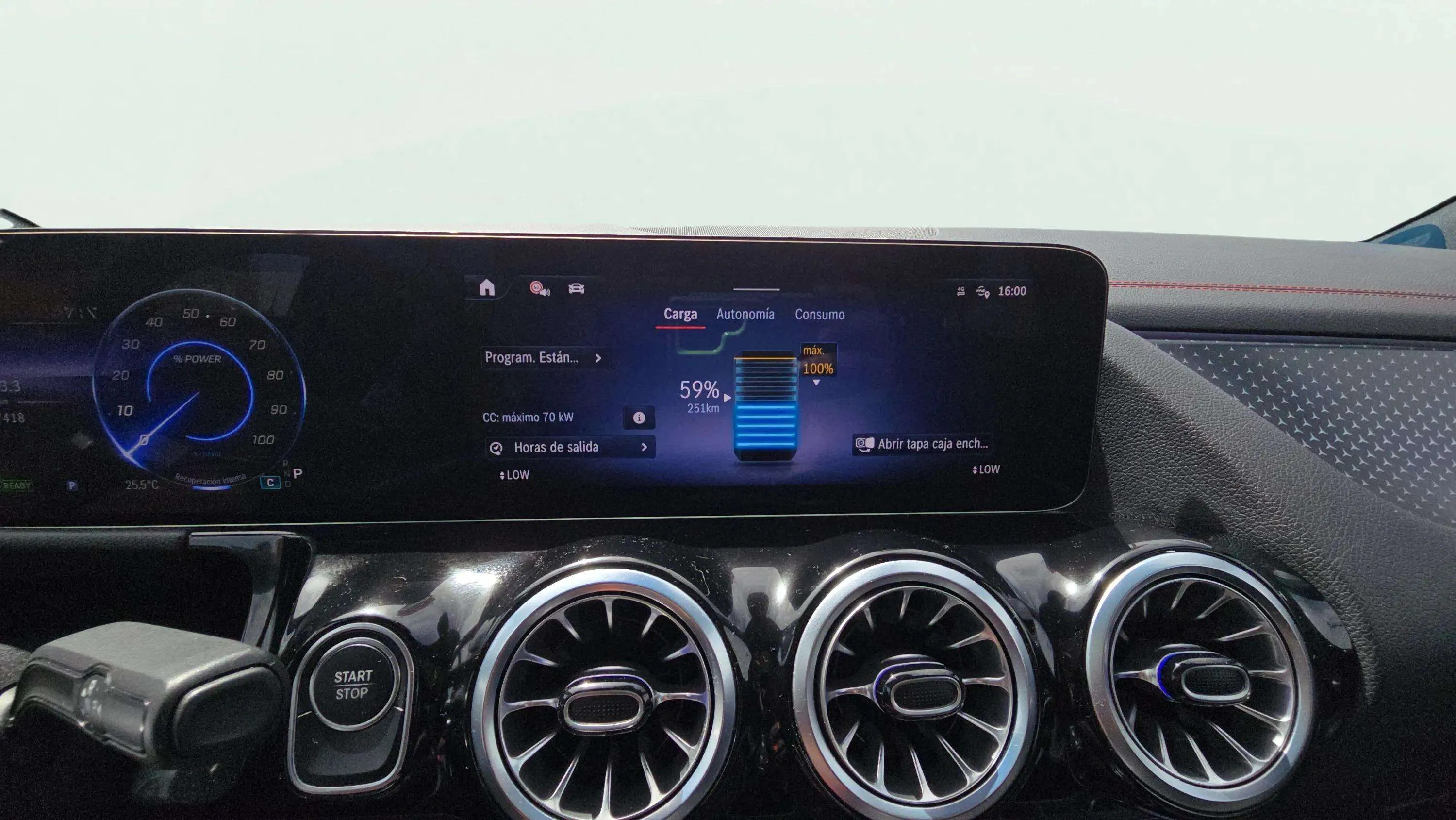 Mercedes-Benz EQA 250+ - foto 21