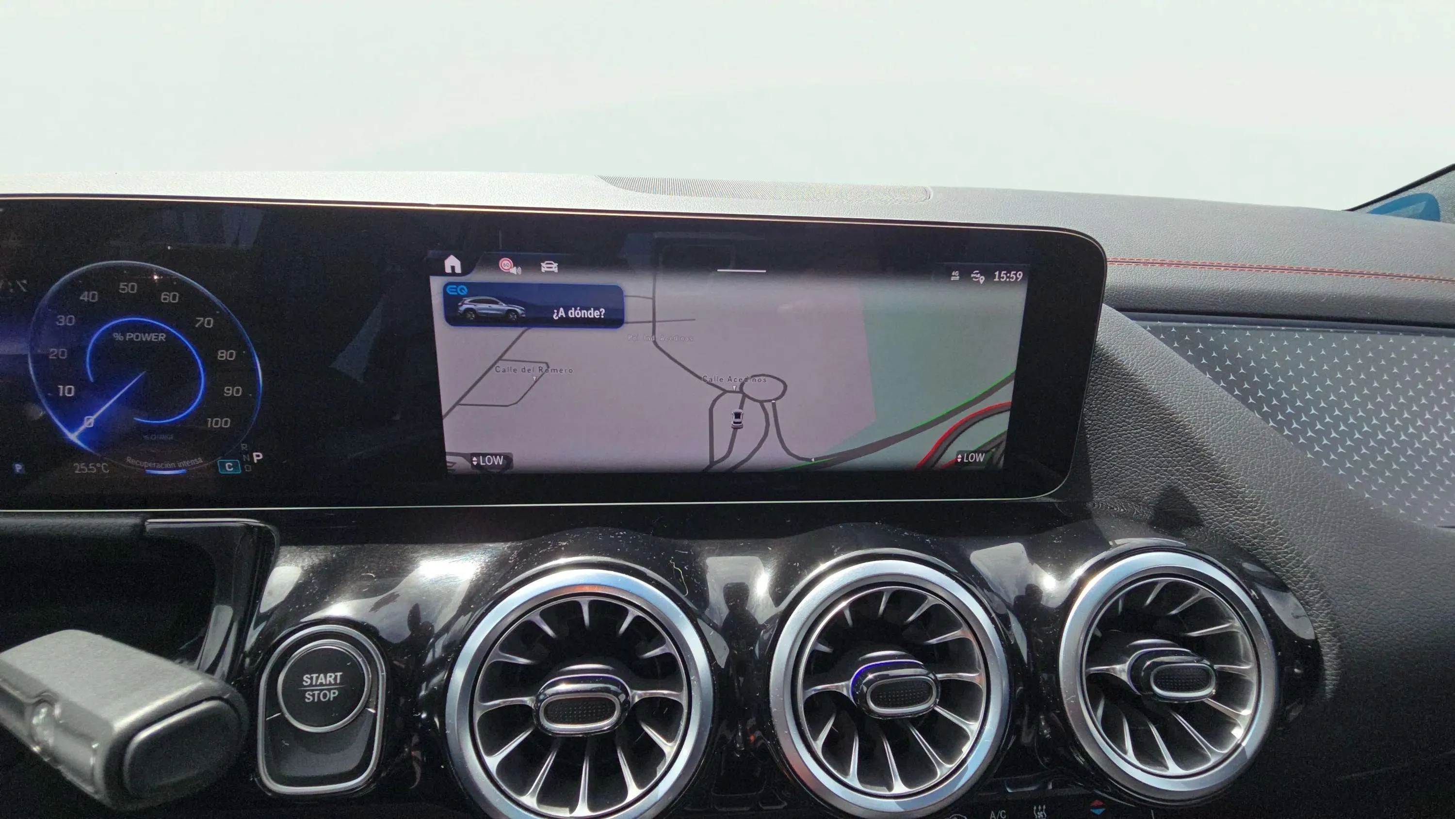 Mercedes-Benz EQA 250+ - foto 18