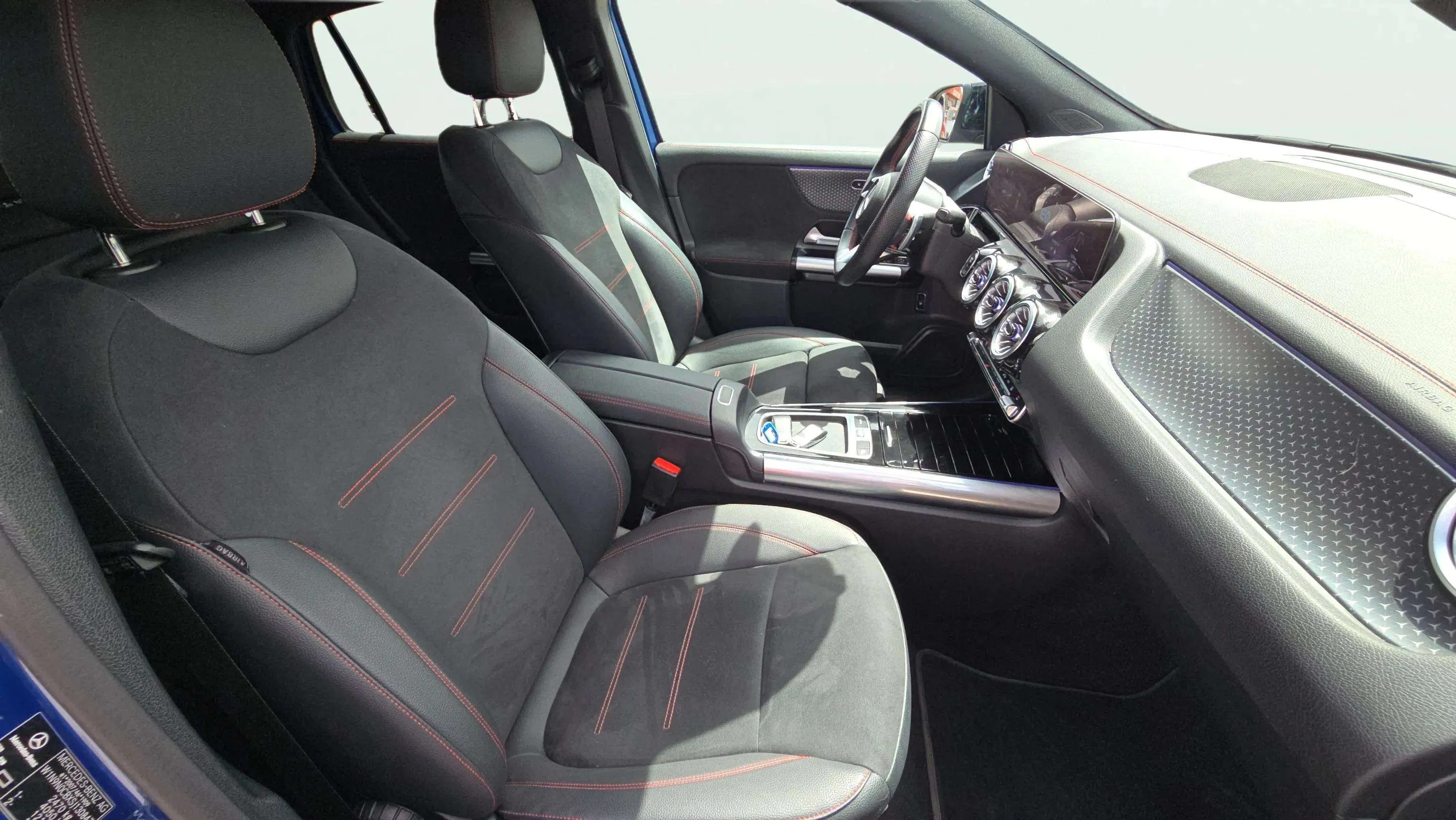Mercedes-Benz EQA 250+ - foto 14