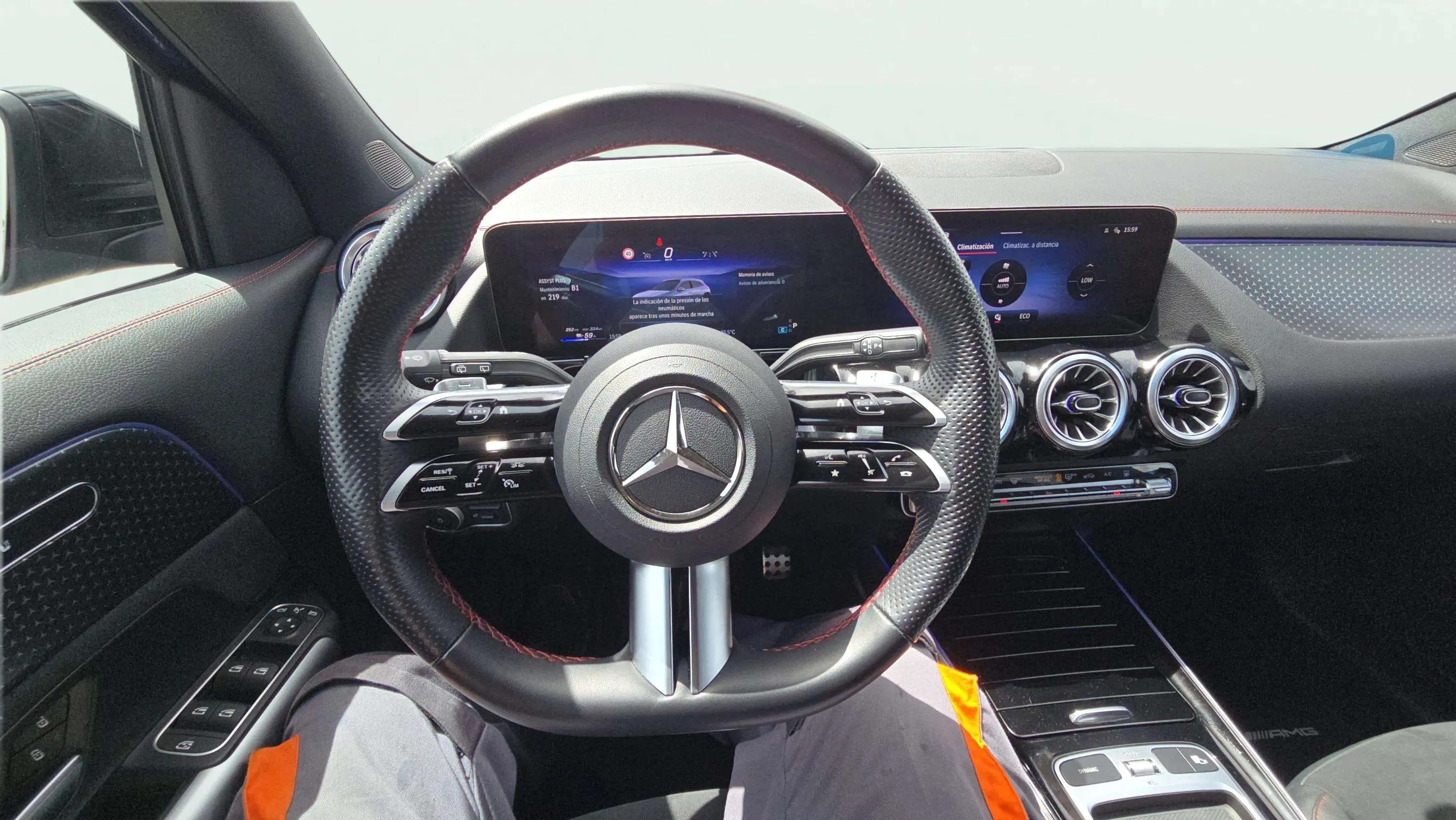 Mercedes-Benz EQA 250+ - foto 12