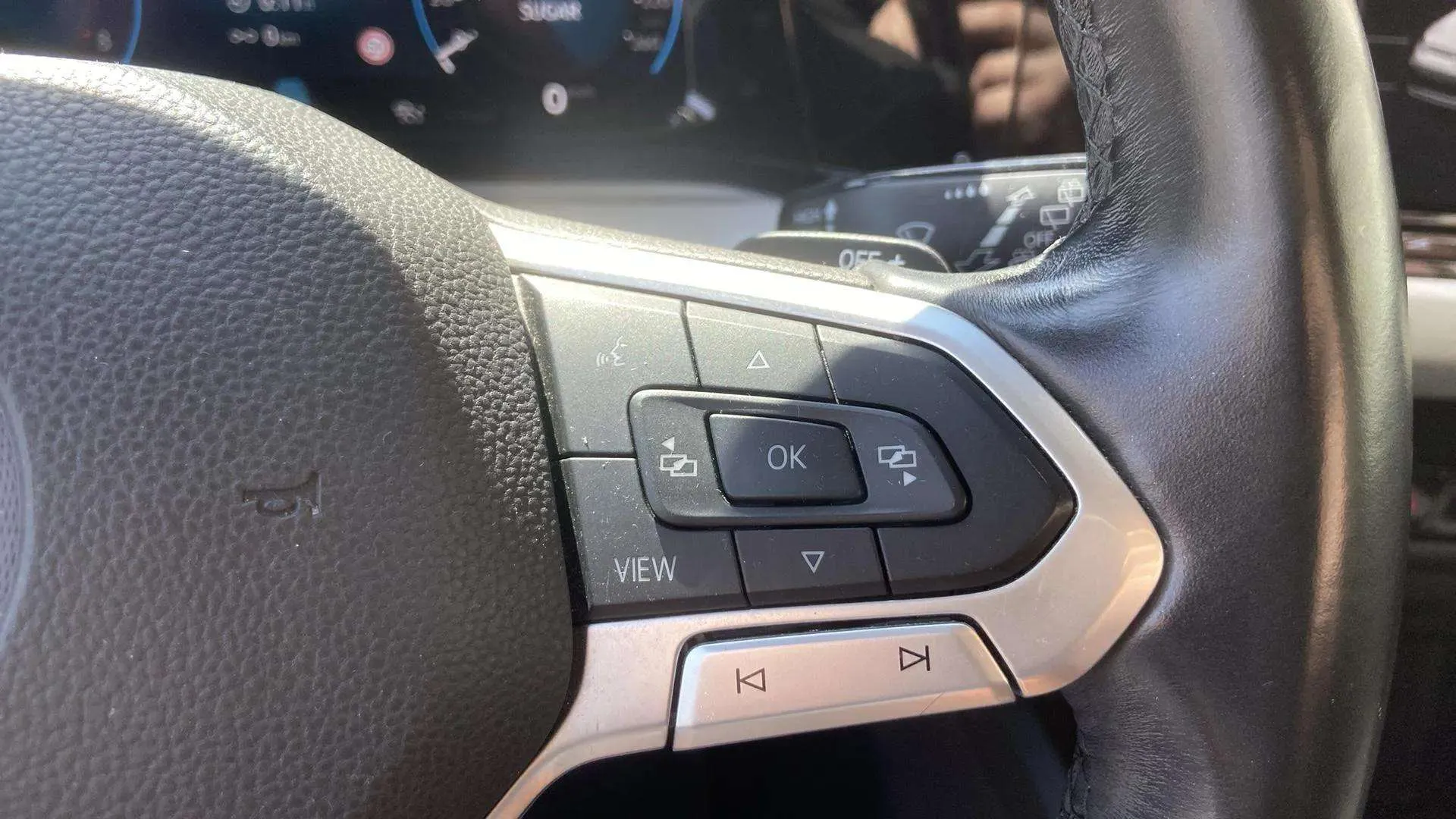 Volkswagen Golf Life 1.0 eTSI DSG - foto 15