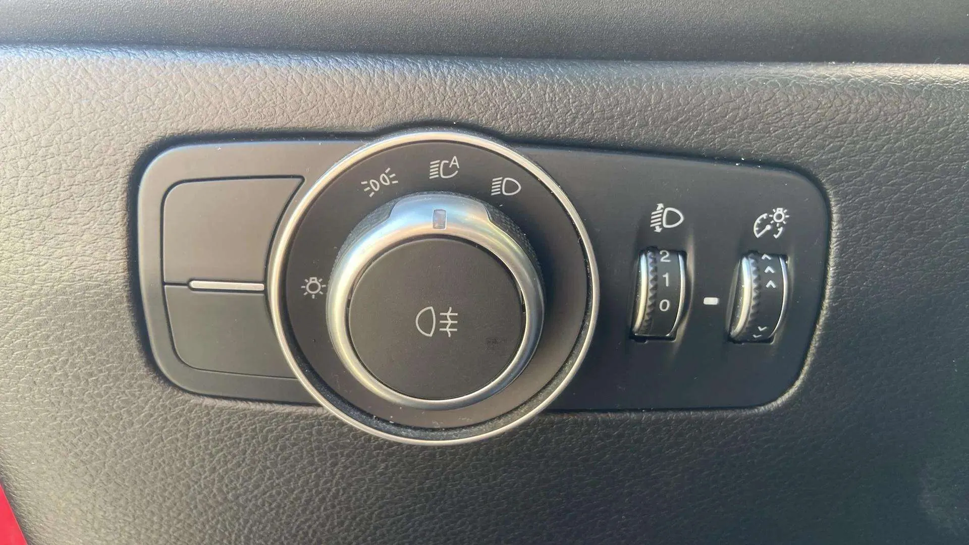 Alfa Romeo Tonale 1.5 MHEV Gasolina Sprint FWD - foto 19