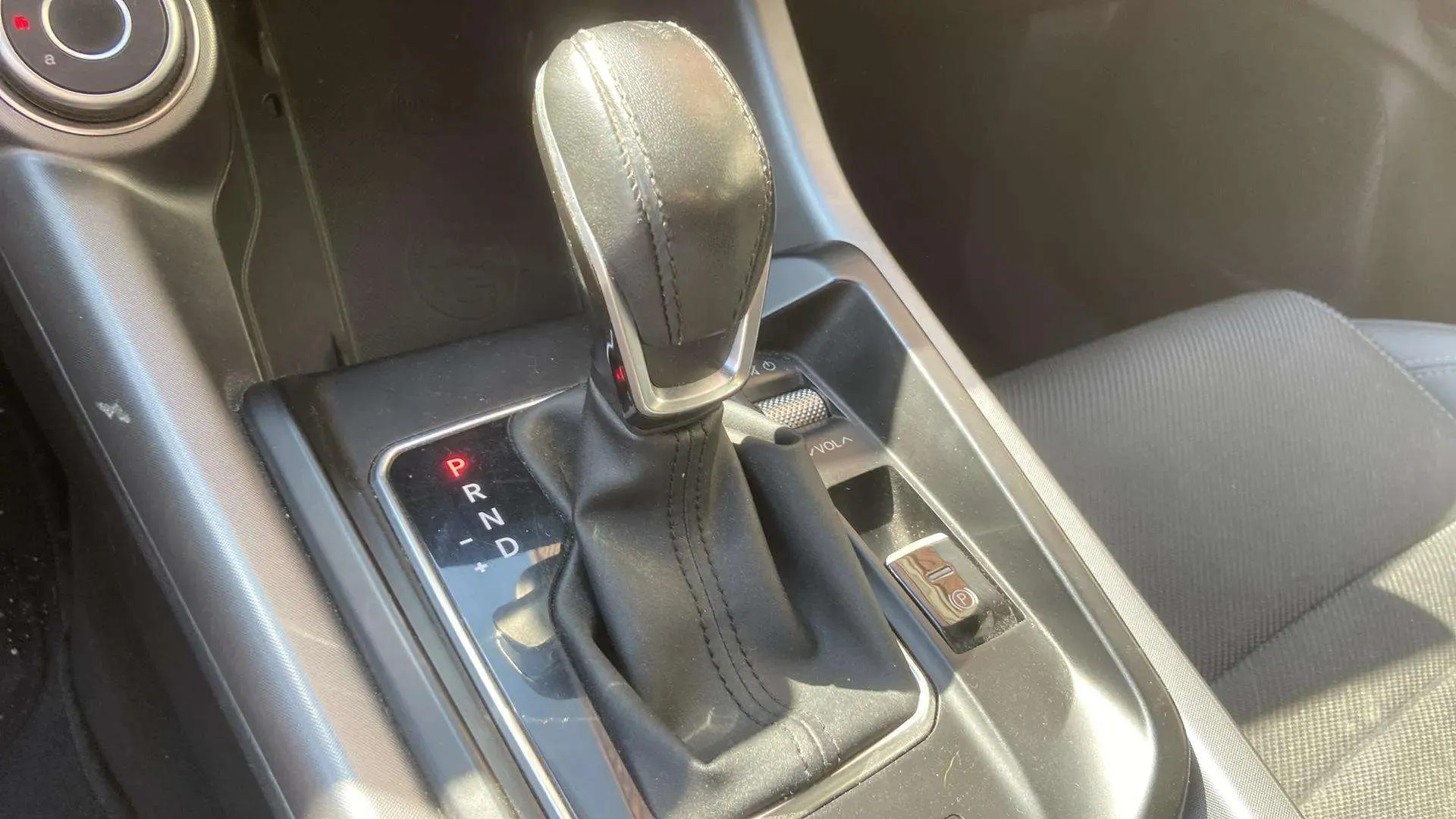 Alfa Romeo Tonale 1.5 MHEV Gasolina Sprint FWD - foto 17