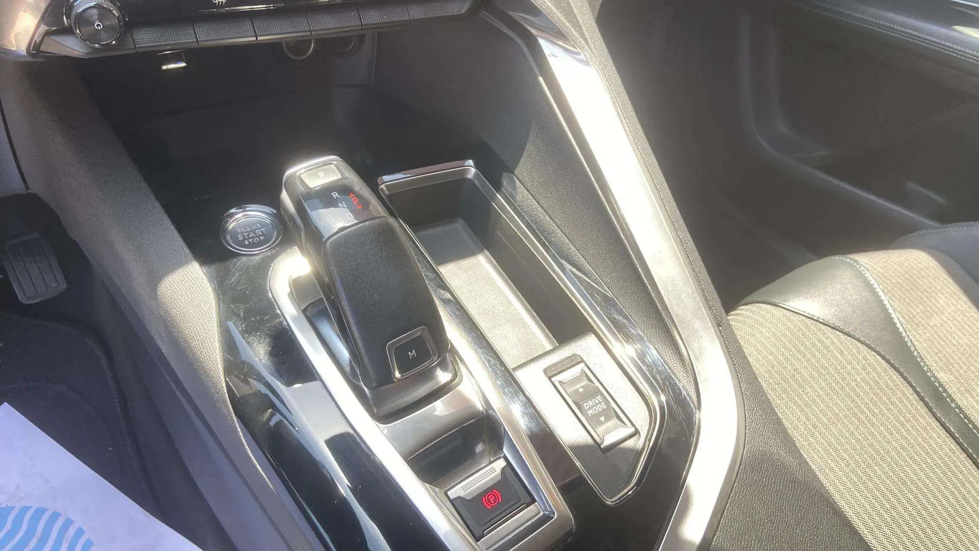 Peugeot 3008 1.2 PureTech Active Pack EAT8 - foto 17