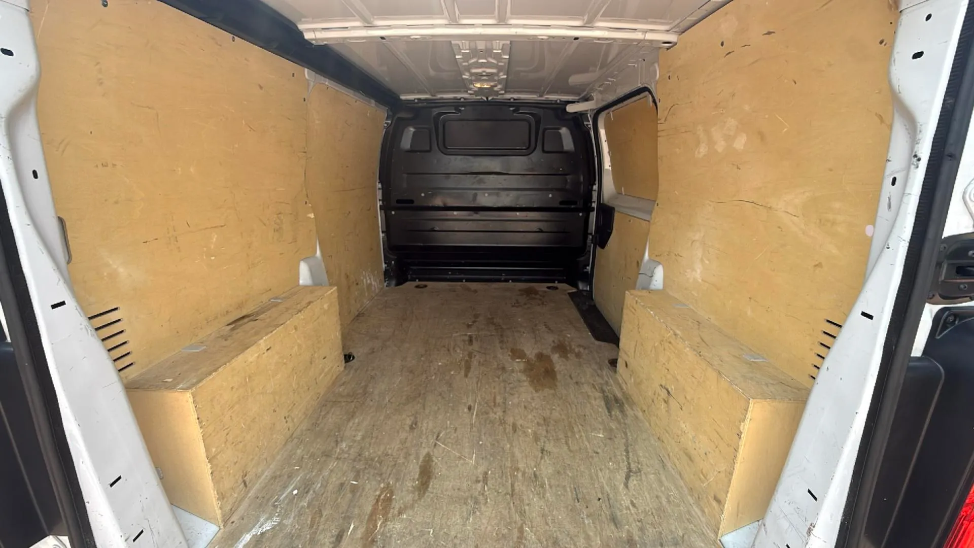Fiat Scudo Furgón L2 MT6 Lounge - foto 15