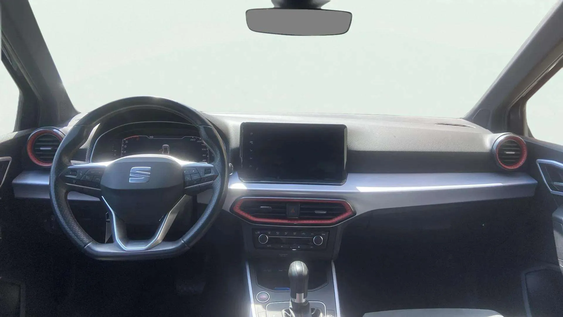 SEAT Arona 1.5 TSI DSG FR XM - foto 17