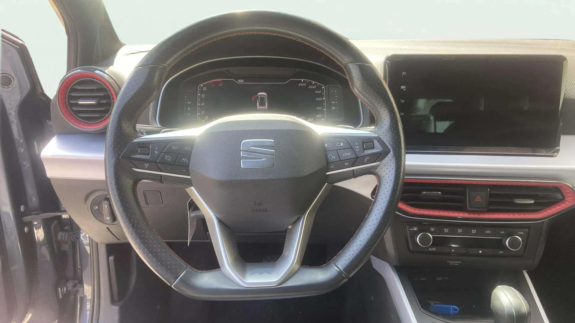 SEAT Arona 1.5 TSI DSG FR XM - foto 13