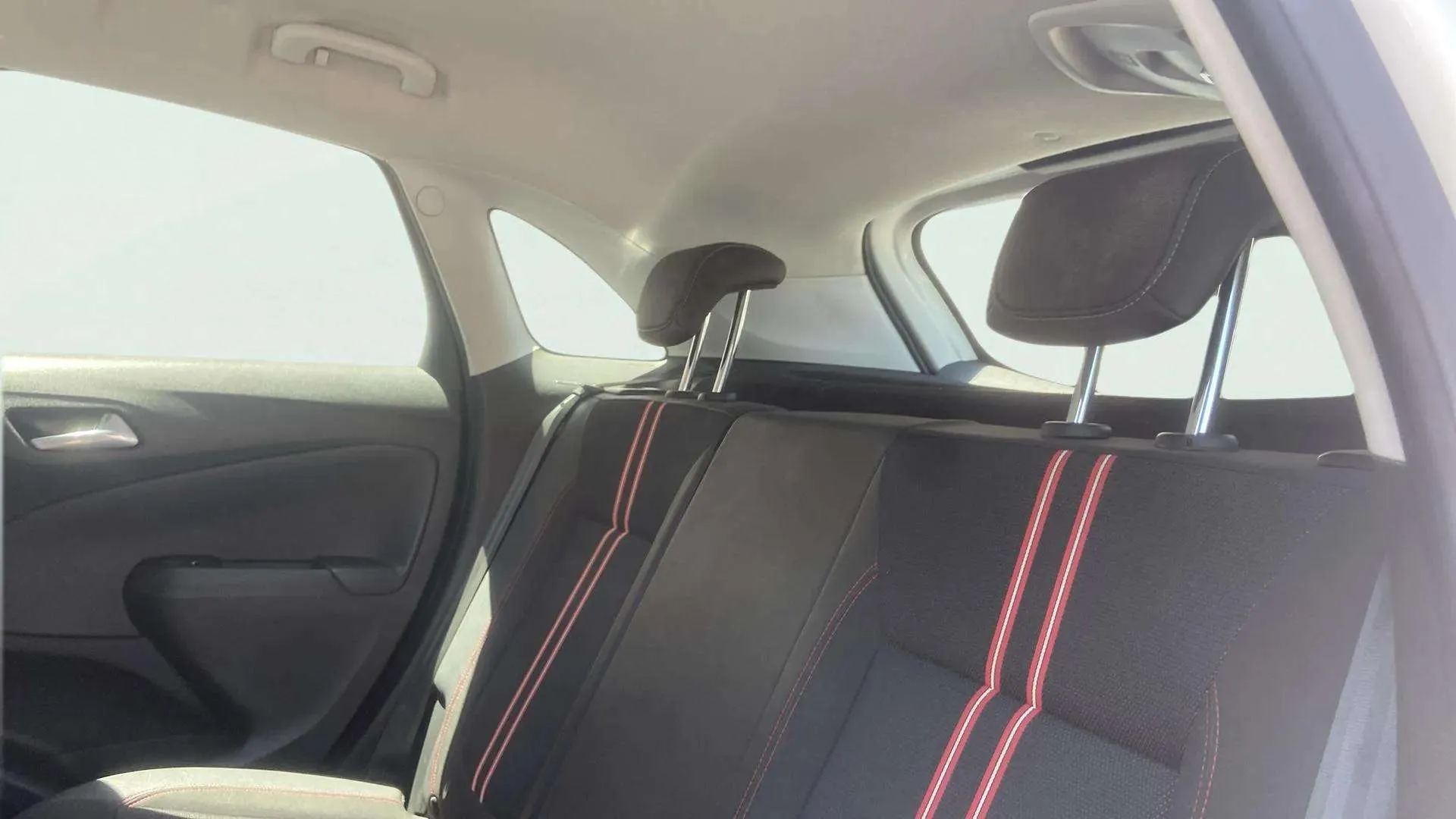 Opel Crossland 1.2 GS Line - foto 19