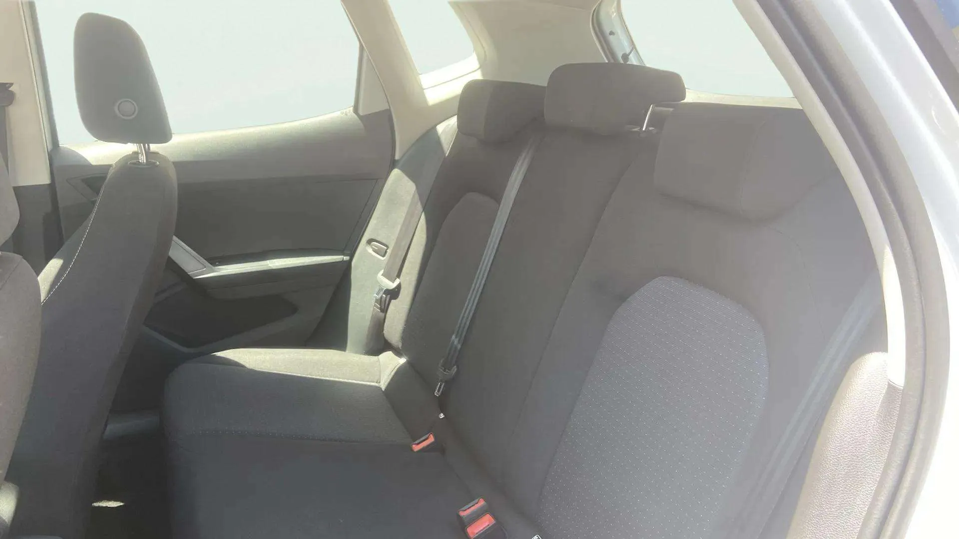 SEAT Arona 1.0 TSI DSG Style XL - foto 21