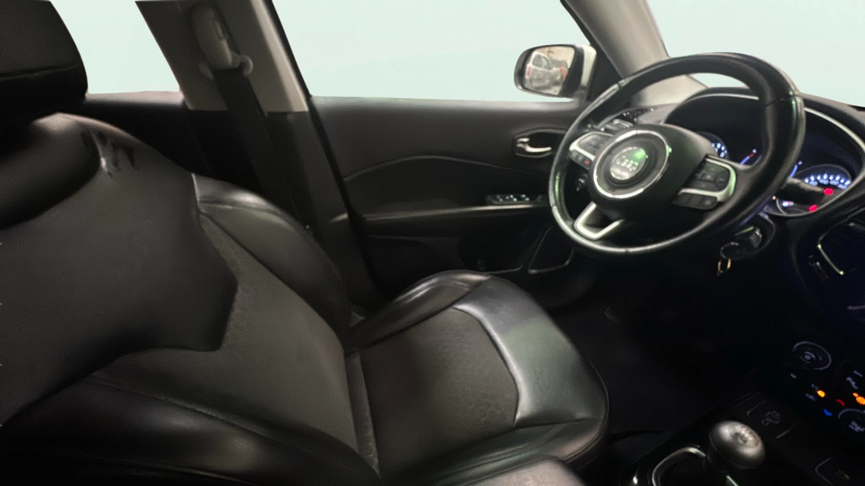 Jeep Compass 1.4 Mair Sport 4x2 - foto 9