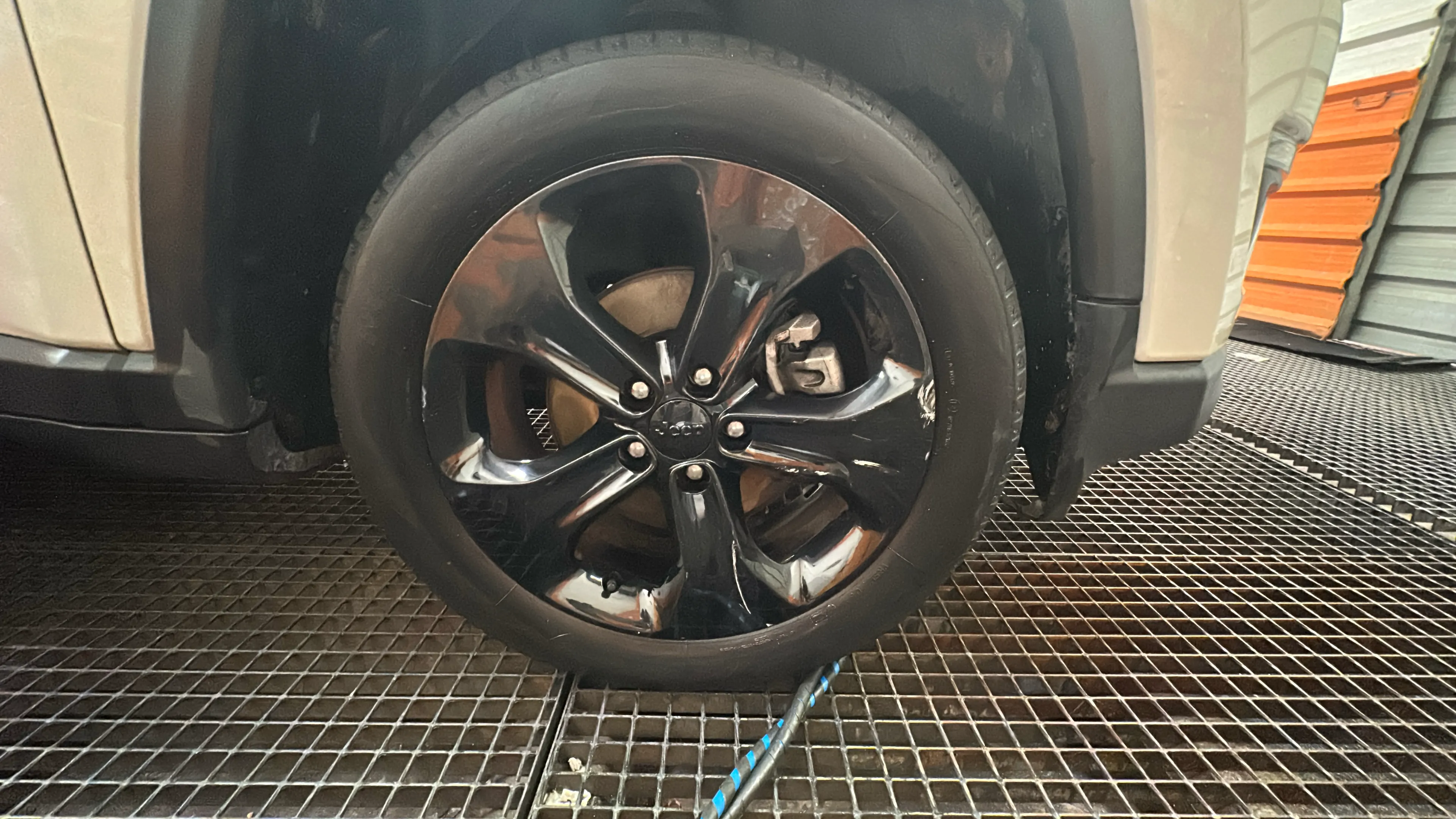 Jeep Compass 1.4 Mair Sport 4x2 - foto 17