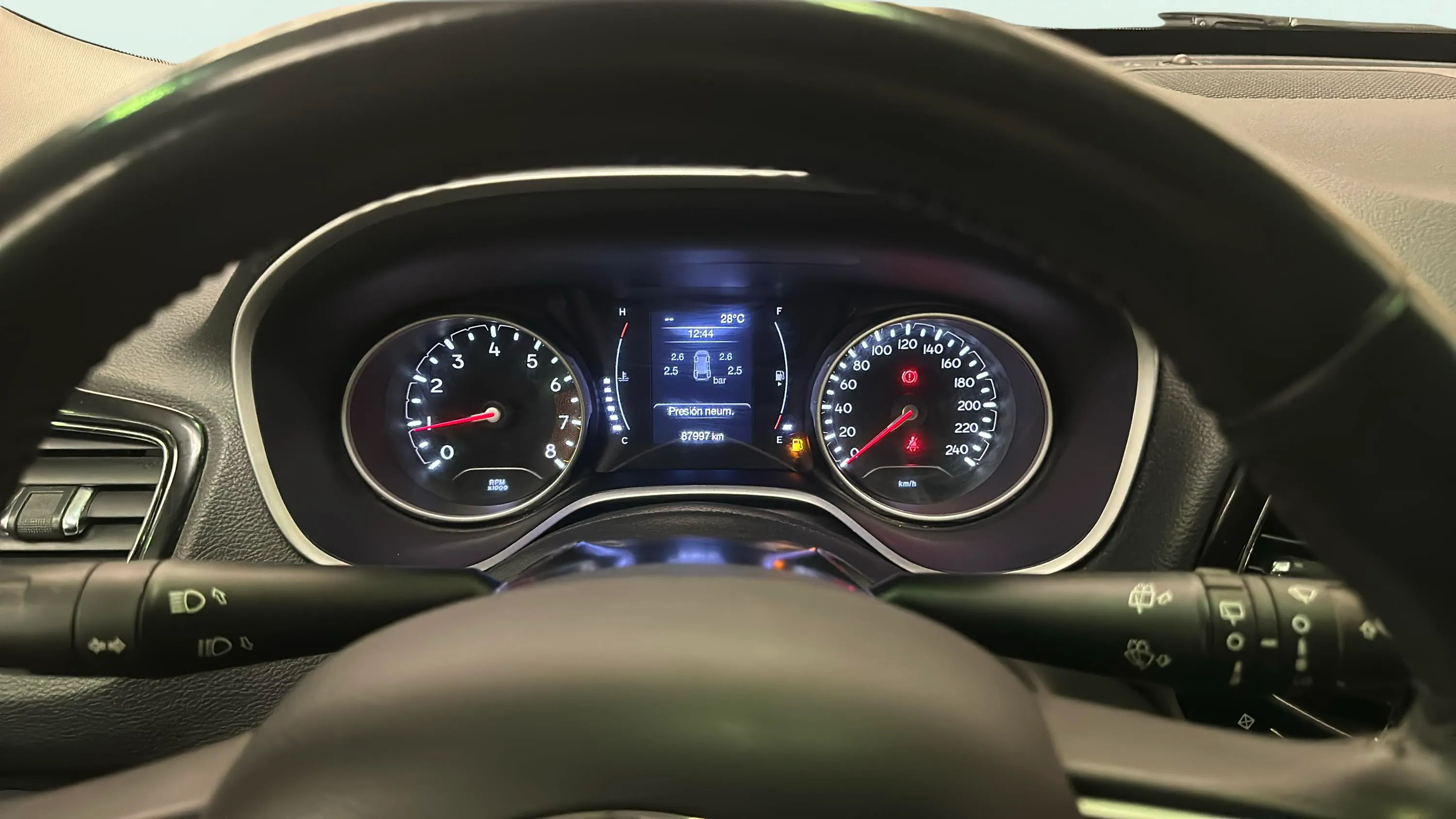 Jeep Compass 1.4 Mair Sport 4x2 - foto 14
