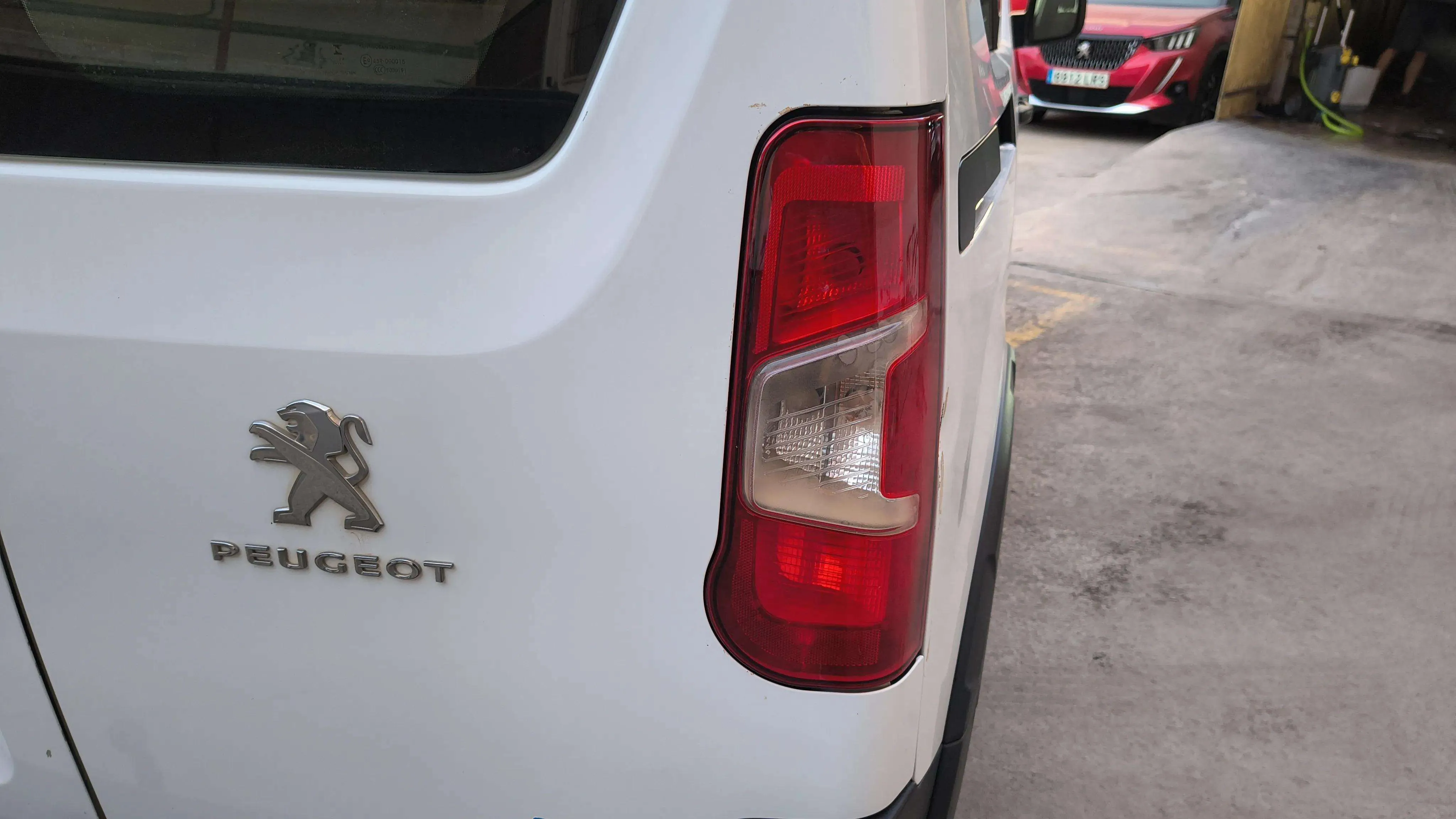 Peugeot Rifter Active Pack Busin. Standard BlueHDi - foto 12