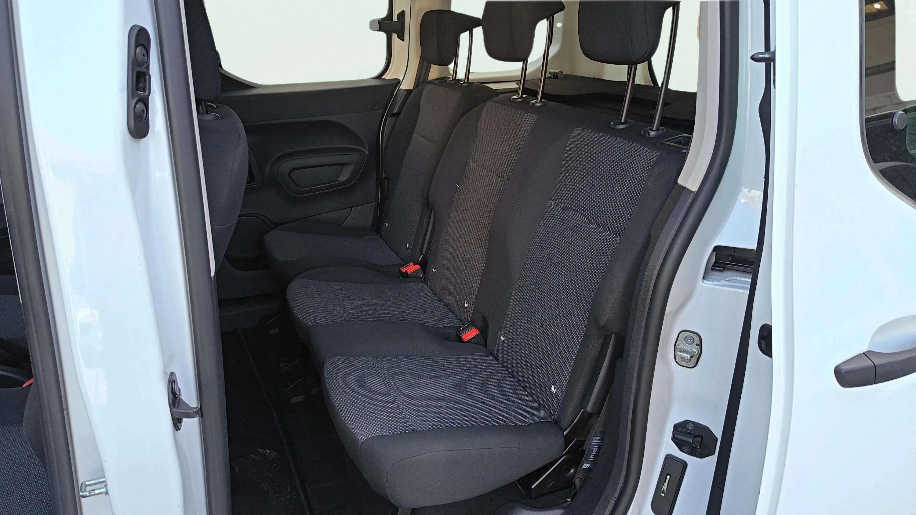 Peugeot Rifter Active Pack Busin. Standard BlueHDi - foto 23