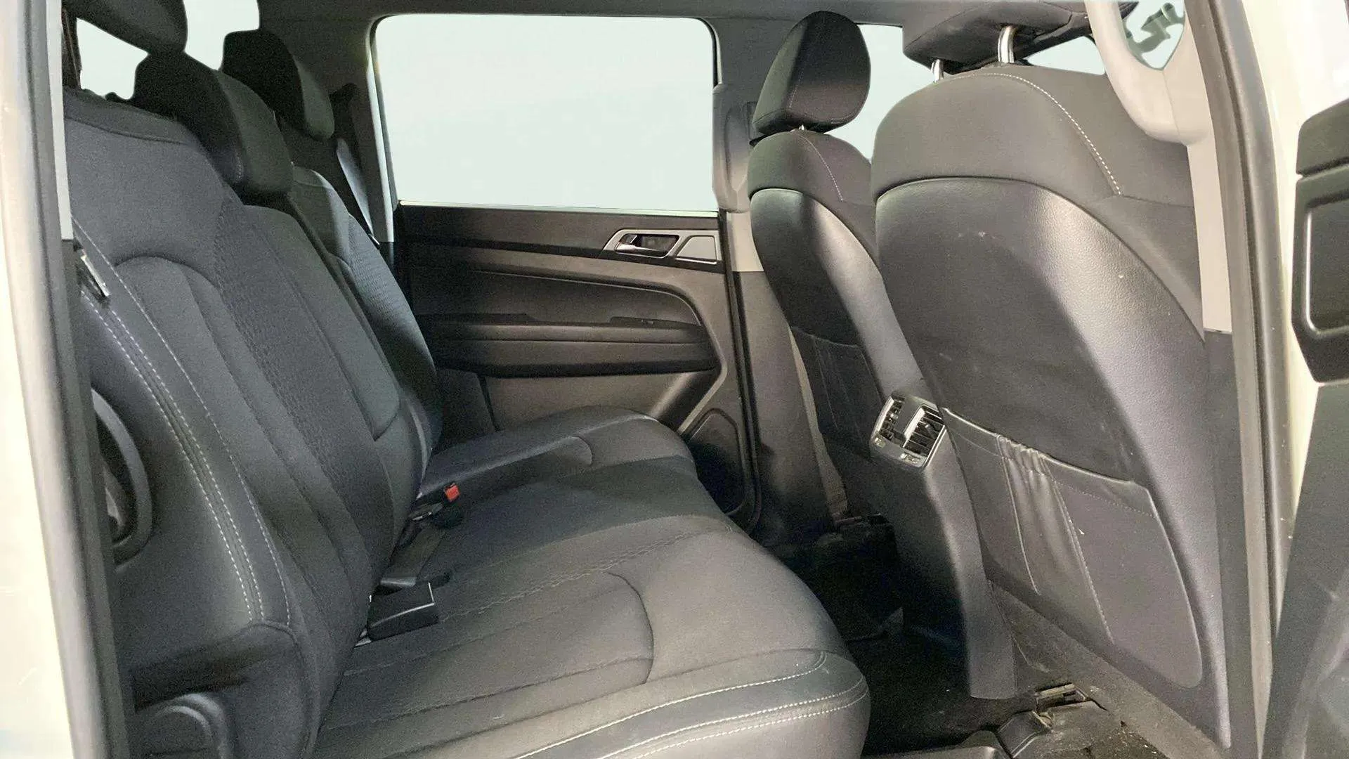 SsangYong Musso Sports D22DTR 4x4 Pro - foto 10