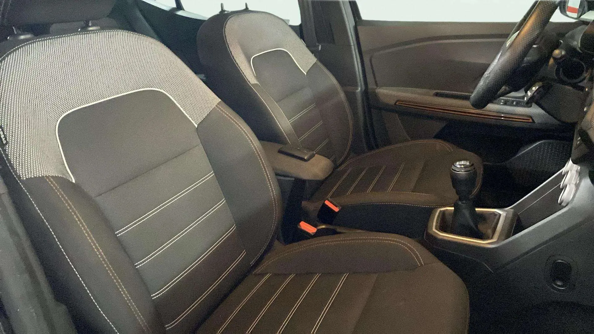 Dacia Sandero Stepway Expression ECO-G - foto 23