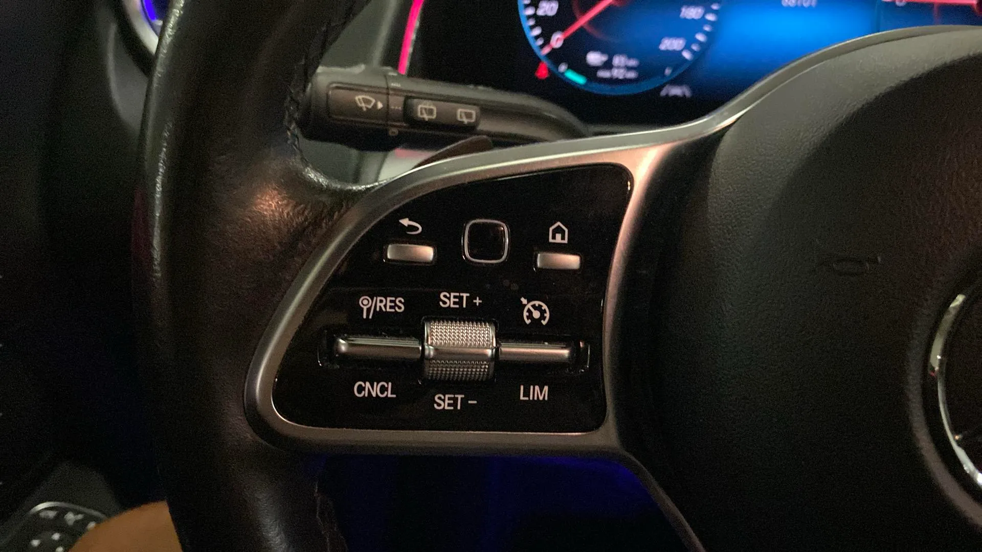 Mercedes-Benz EQB 250 - foto 16