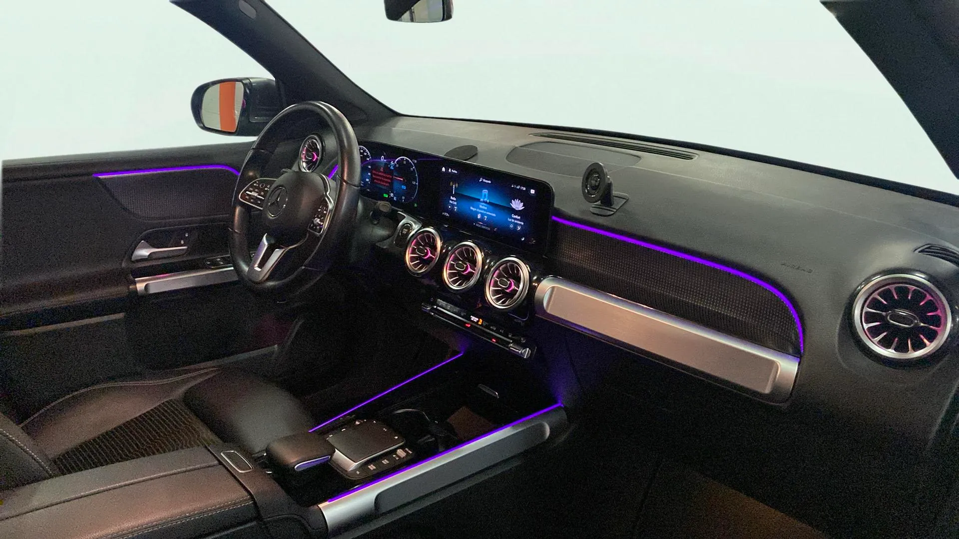 Mercedes-Benz EQB 250 - foto 11