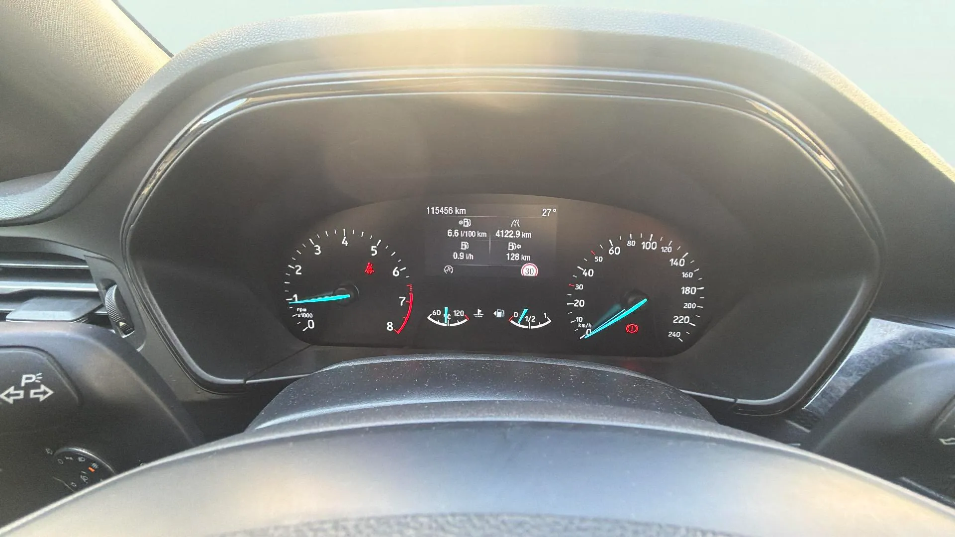 Ford Focus 1.0 EcoBoost ST-Line - foto 13