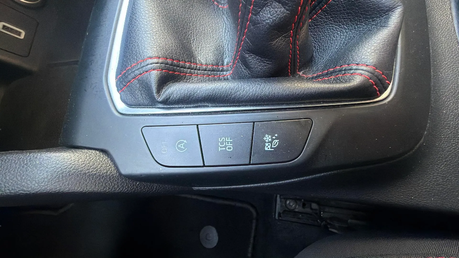 Ford Focus 1.0 EcoBoost ST-Line - foto 23