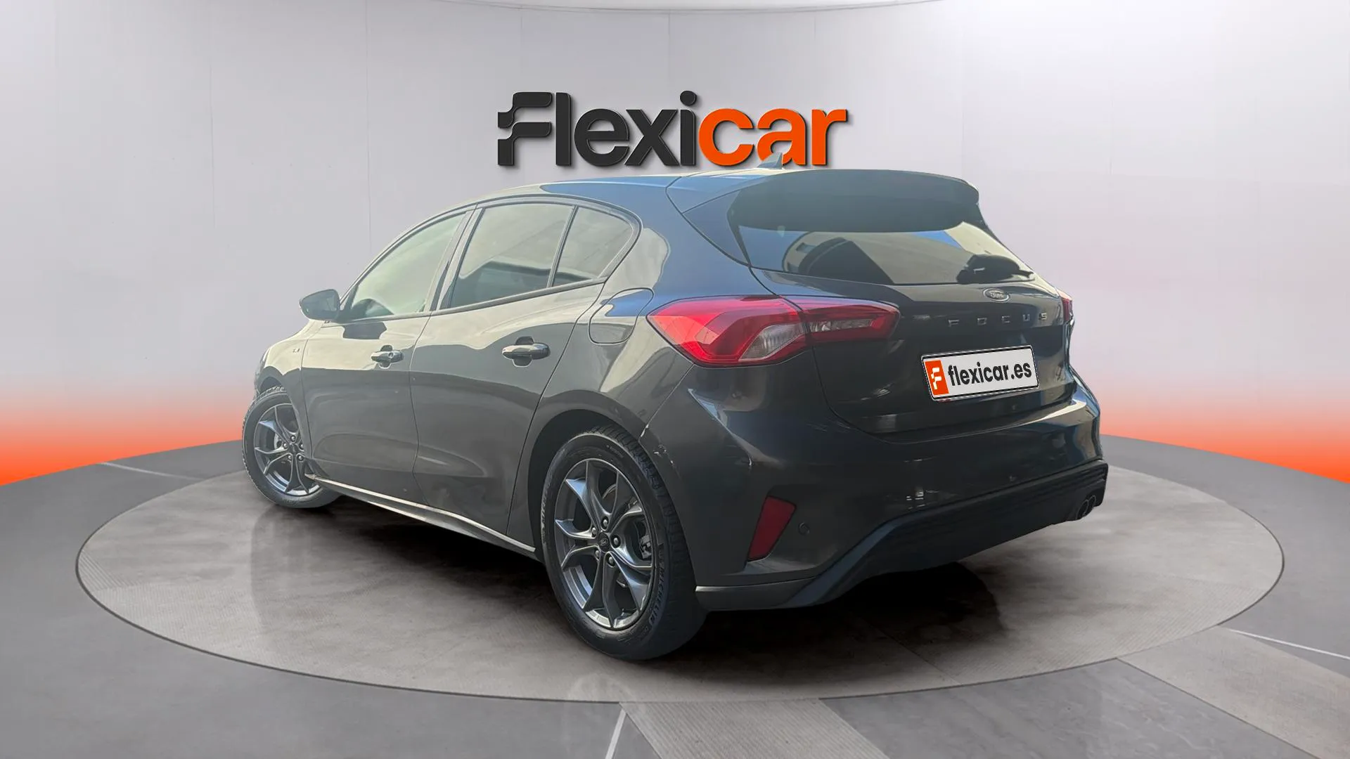Ford Focus 1.0 EcoBoost ST-Line - foto 7