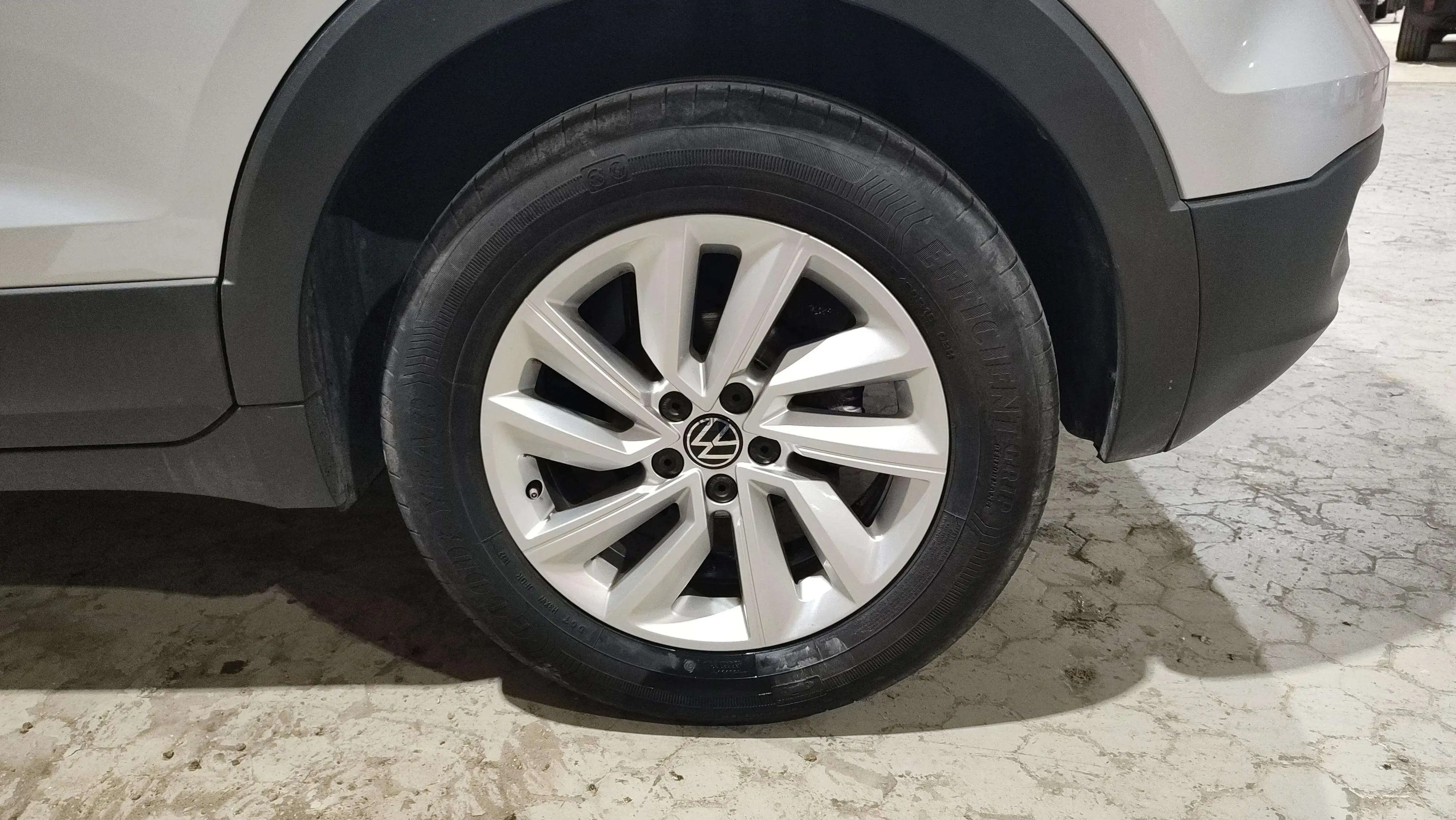 Volkswagen T-Cross Advance 1.0 TSI DSG - foto 8