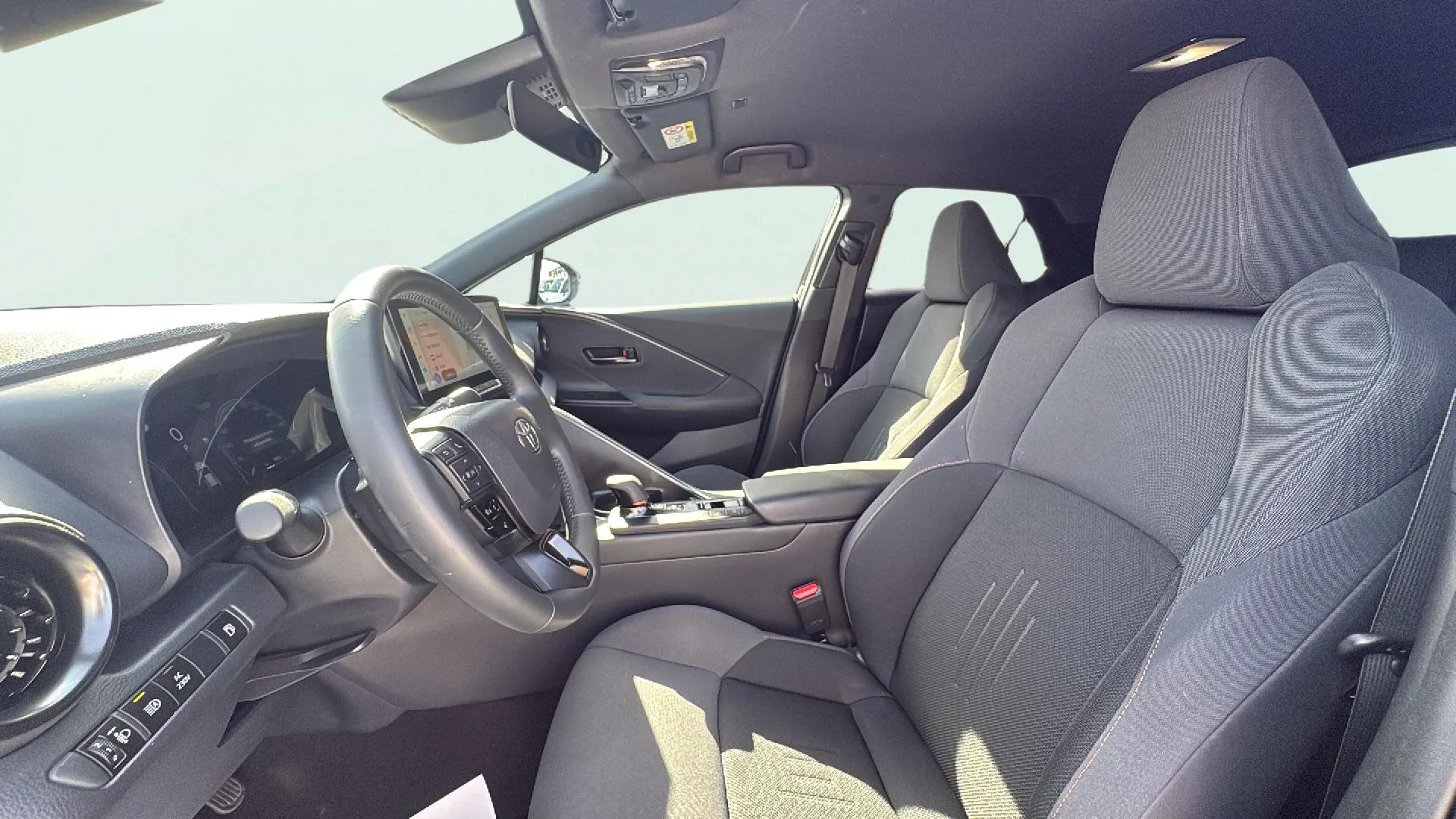 Toyota C-HR 2.0 220PH Advance - foto 17