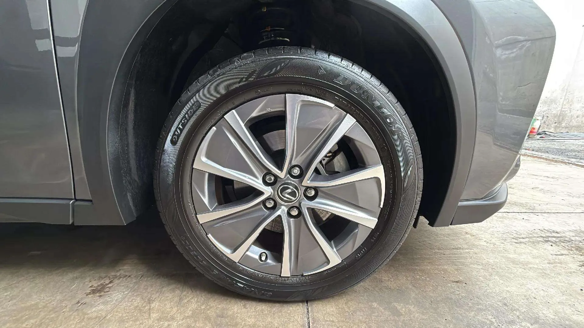 Lexus UX 300e e-UX Plus - foto 25