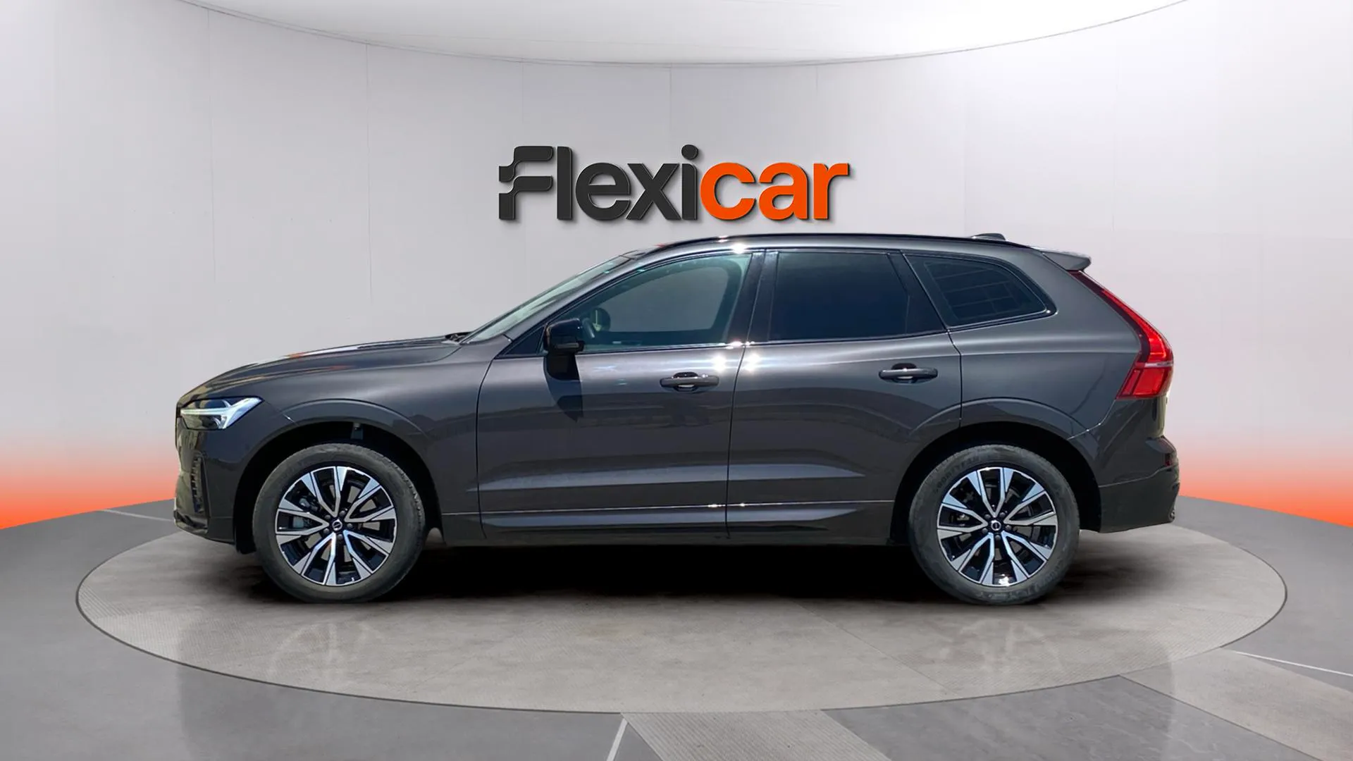 Volvo XC60 2.0 B4 D AWD Plus Dark - foto 4