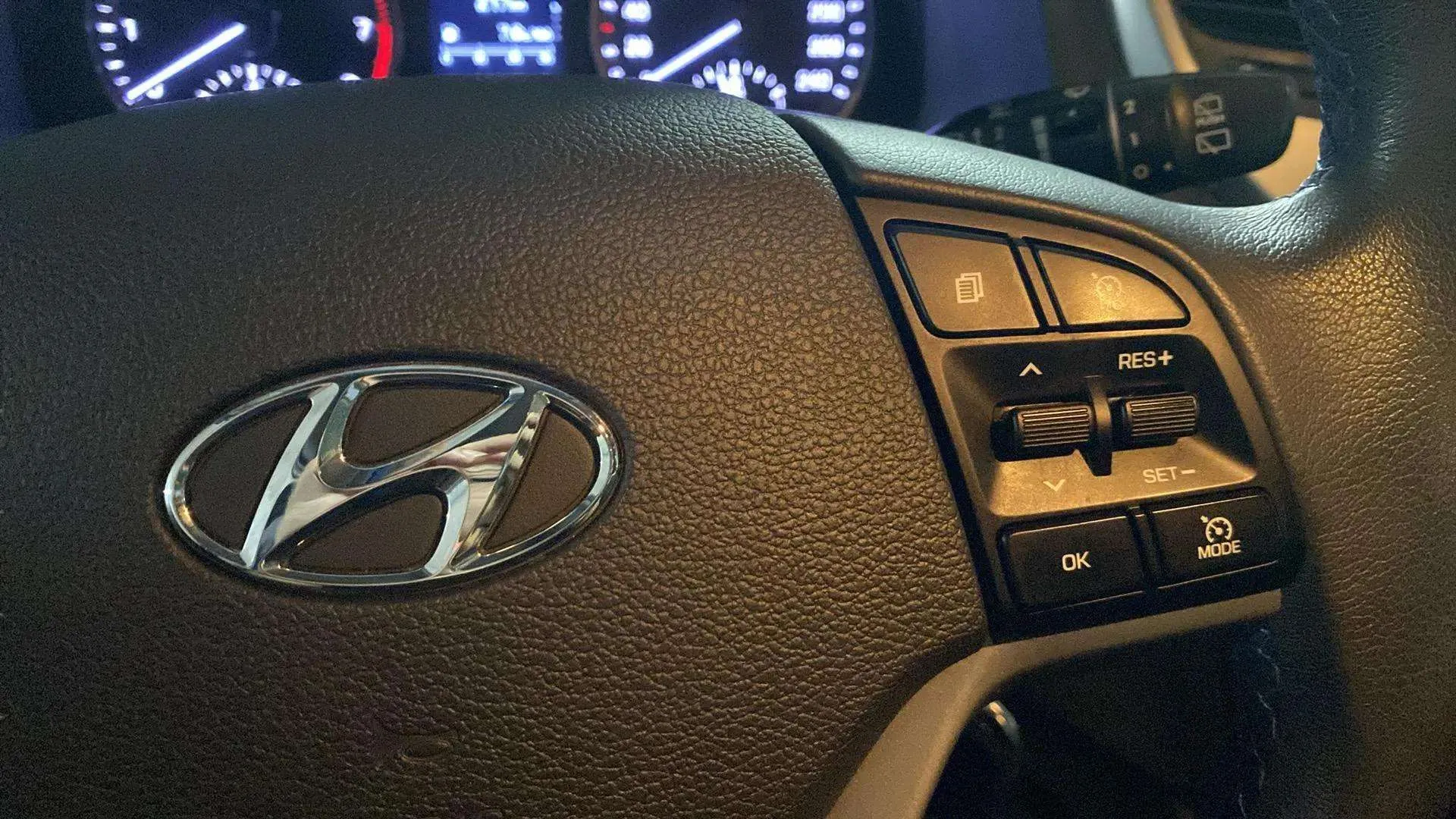 Hyundai Tucson 1.6 GDi BlueDrive Essence 4x2 - foto 11