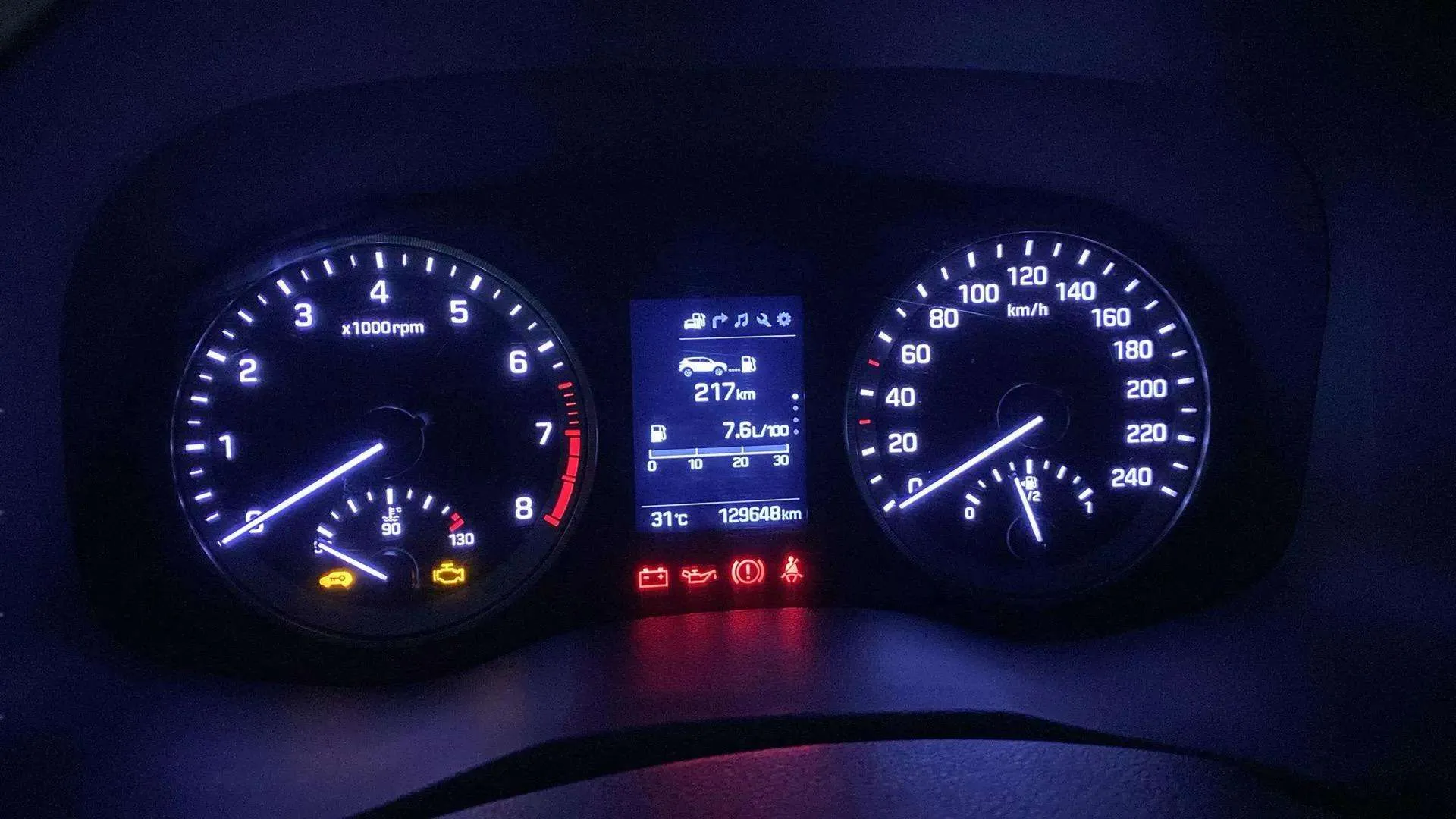 Hyundai Tucson 1.6 GDi BlueDrive Essence 4x2 - foto 12