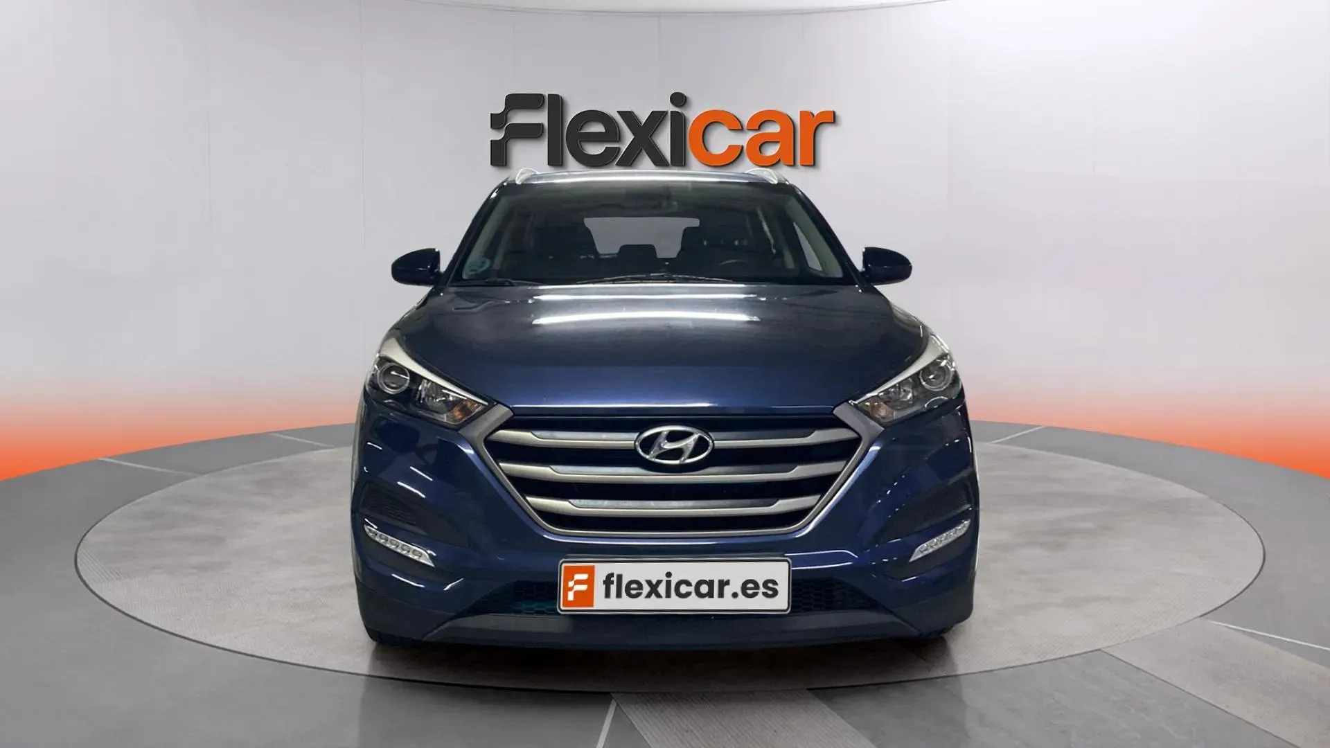 Hyundai Tucson 1.6 GDi BlueDrive Essence 4x2 - foto 2