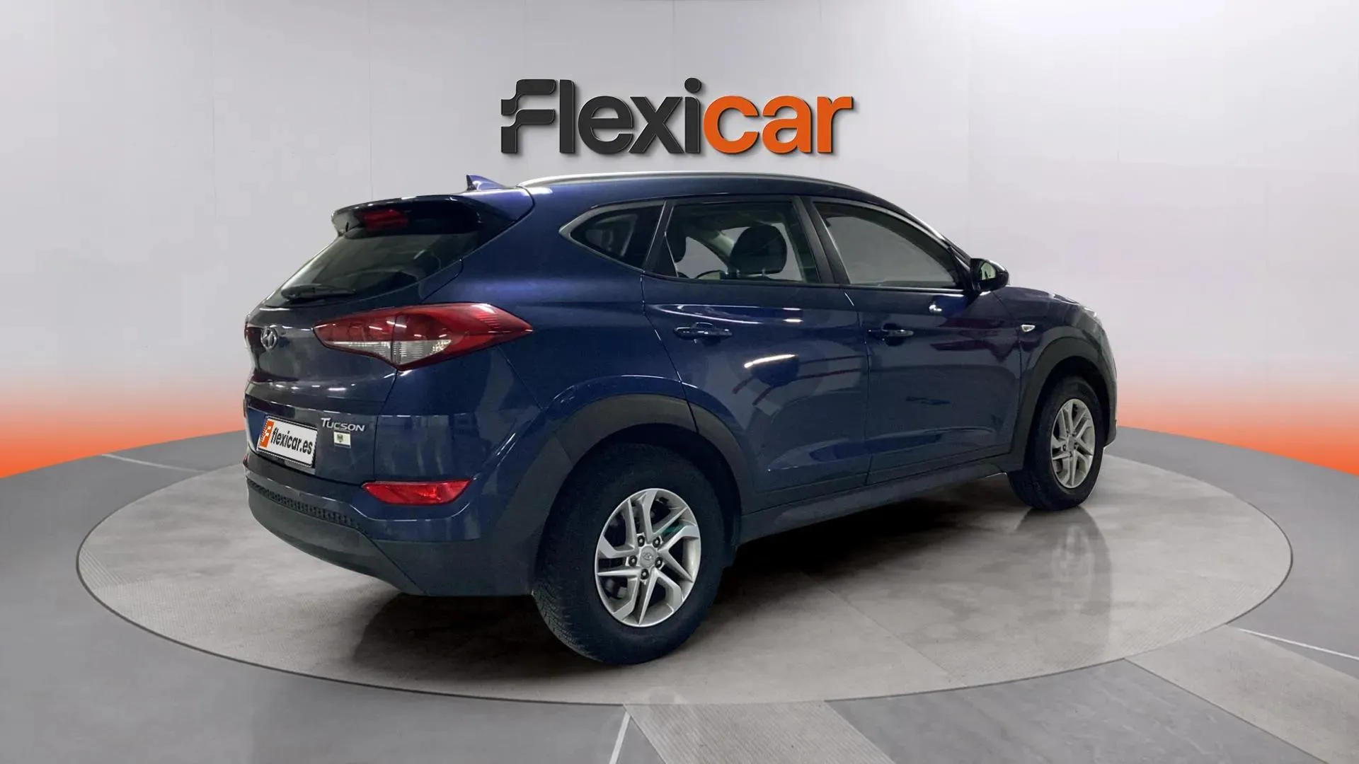 Hyundai Tucson 1.6 GDi BlueDrive Essence 4x2 - foto 7