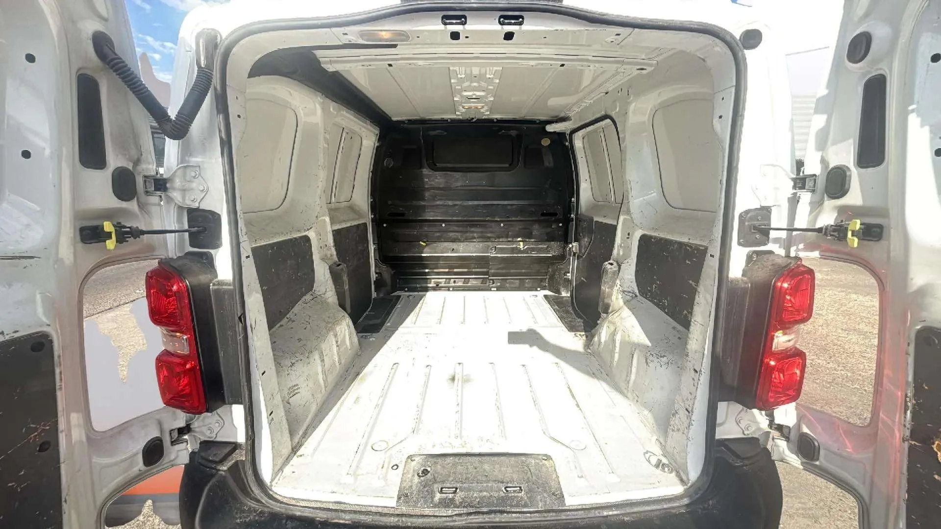 Peugeot Expert Furgon Pro Blue 1.5 - foto 17