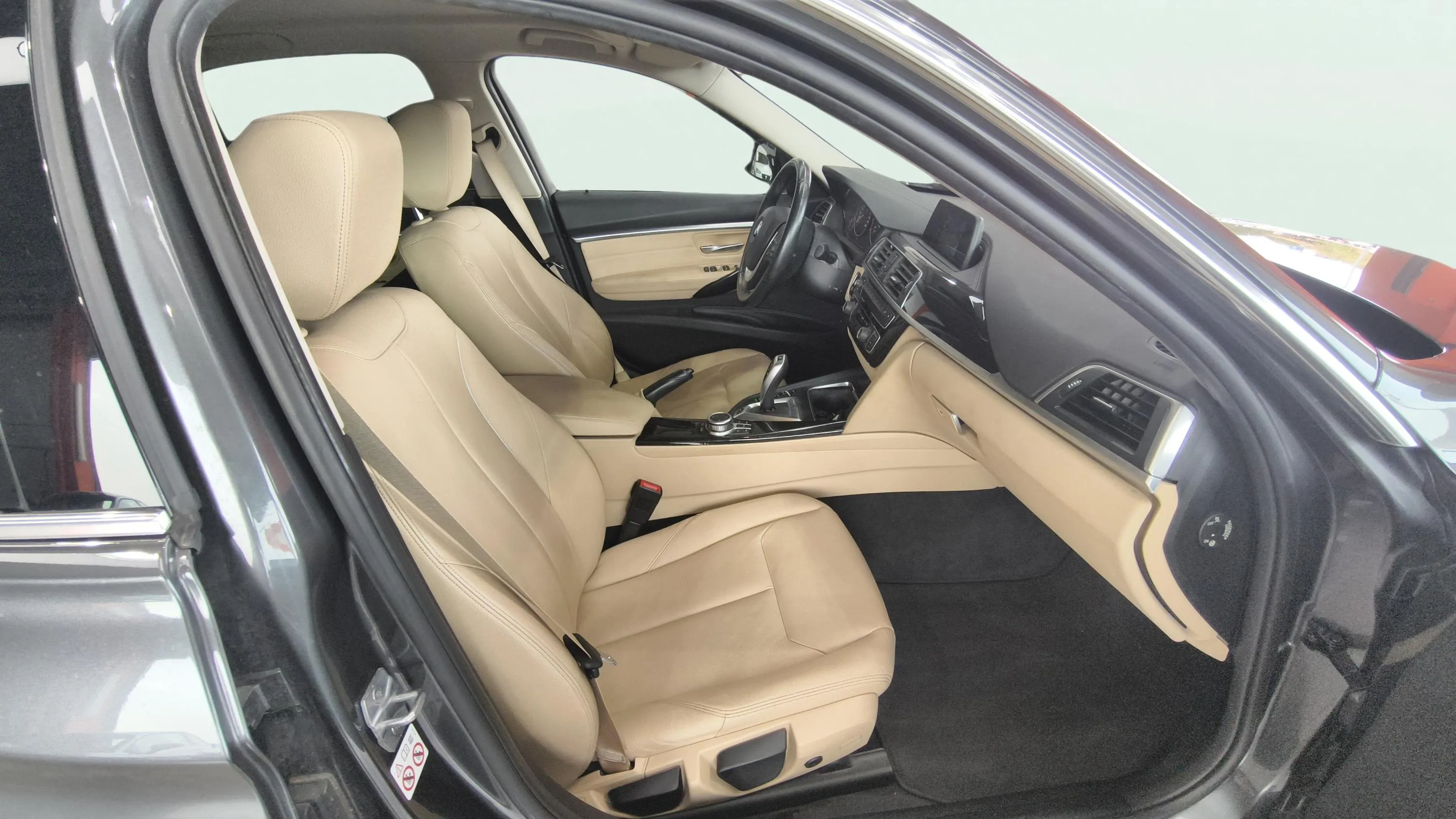 BMW Serie 3 330e - foto 10