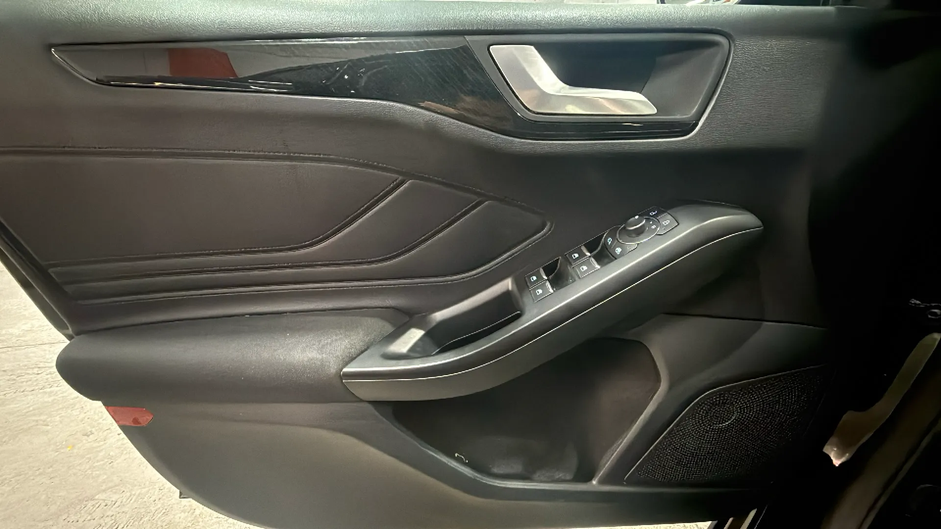 Ford Focus 1.0 EcoBoost MHEV ST-Line - foto 15