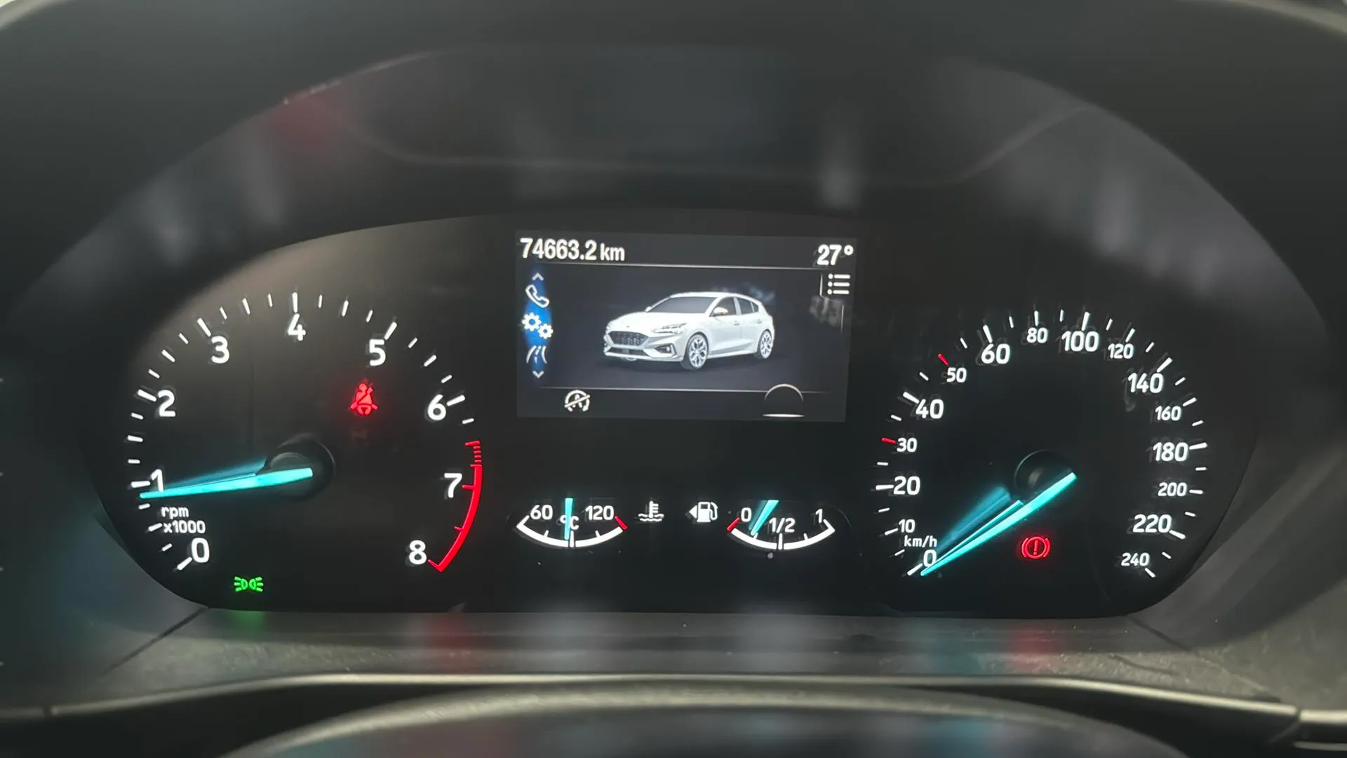 Ford Focus 1.0 EcoBoost MHEV ST-Line - foto 17