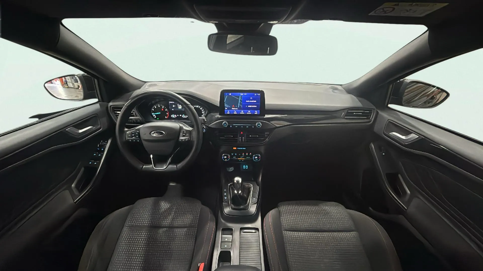 Ford Focus 1.0 EcoBoost MHEV ST-Line - foto 21