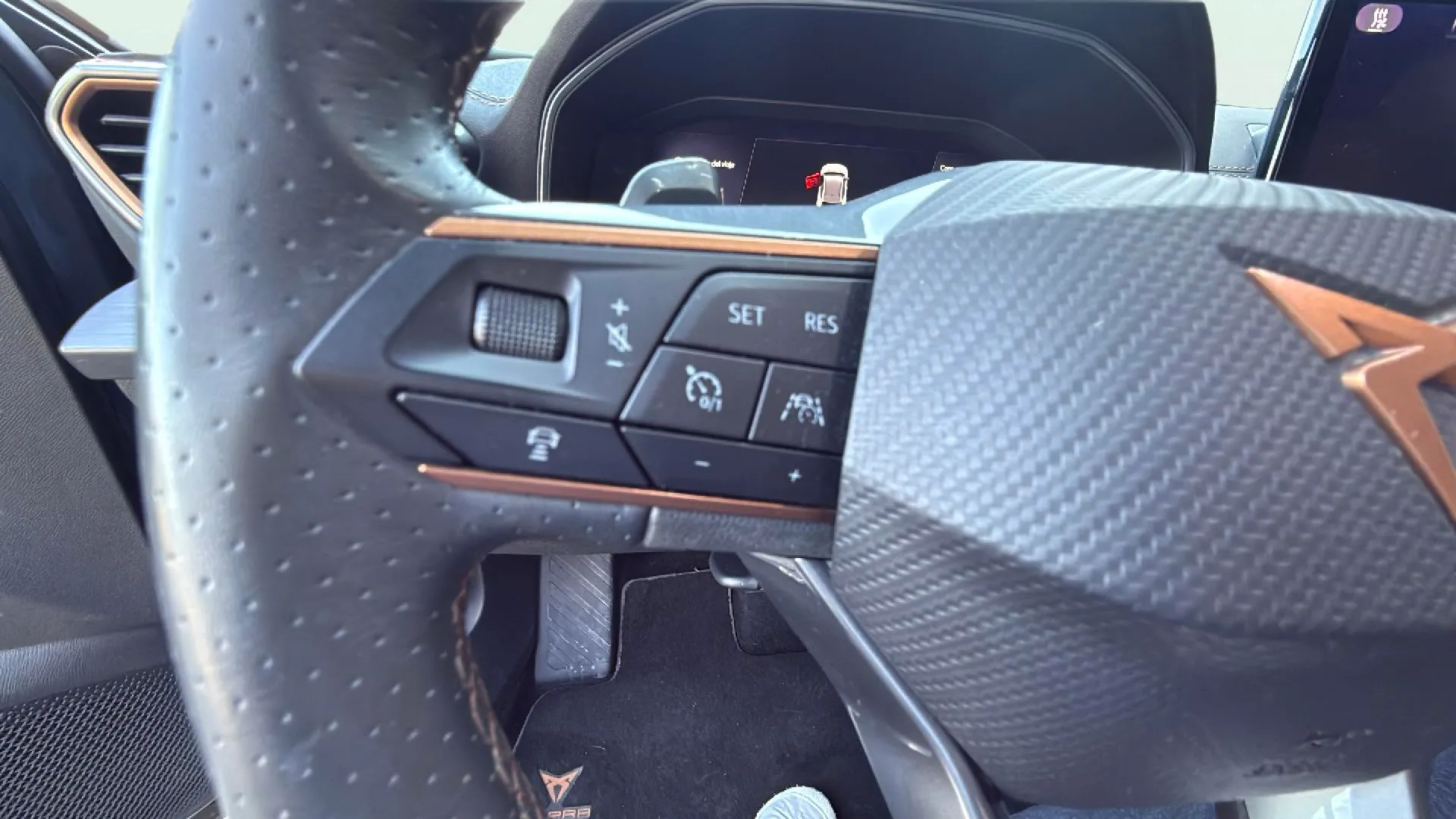 Cupra Formentor 1.4 e-Hybrid DSG - foto 17