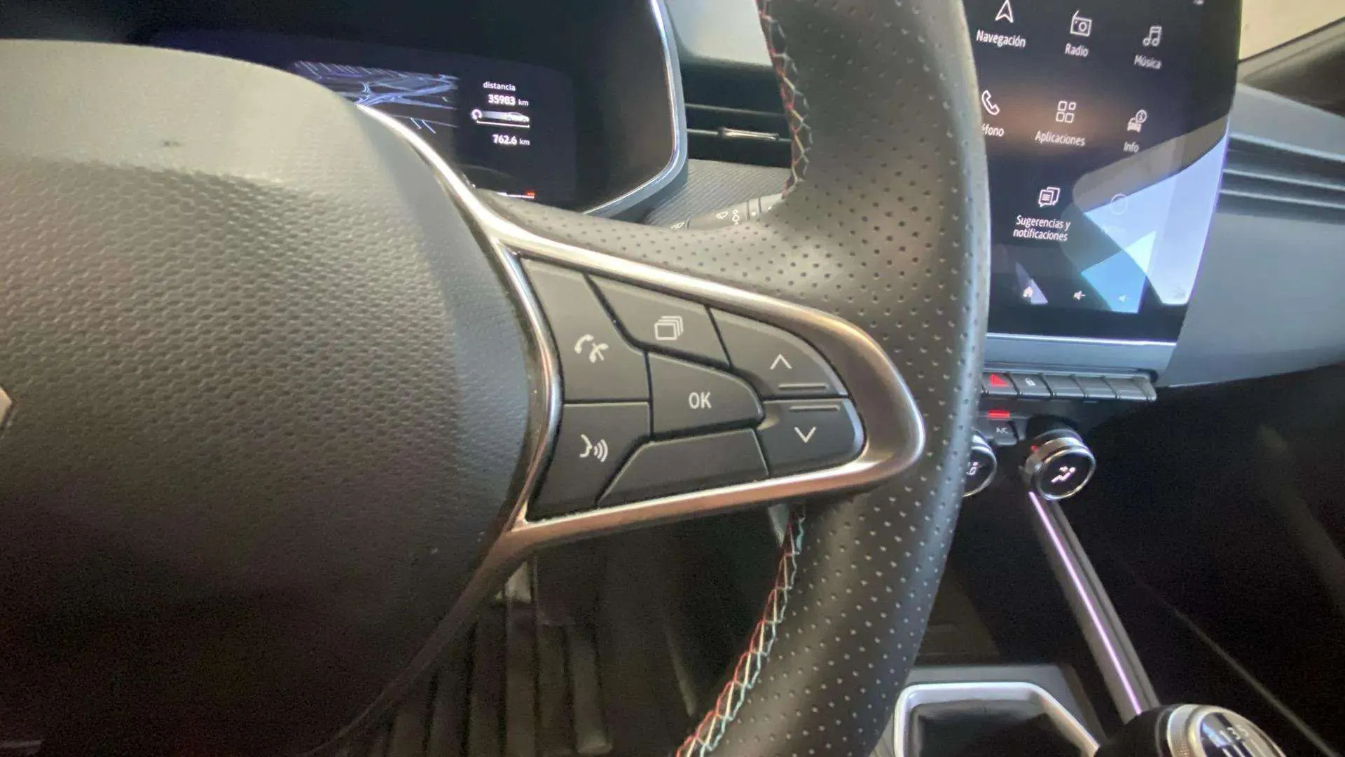 Renault Clio esprit Alpine TCe 90 - foto 23