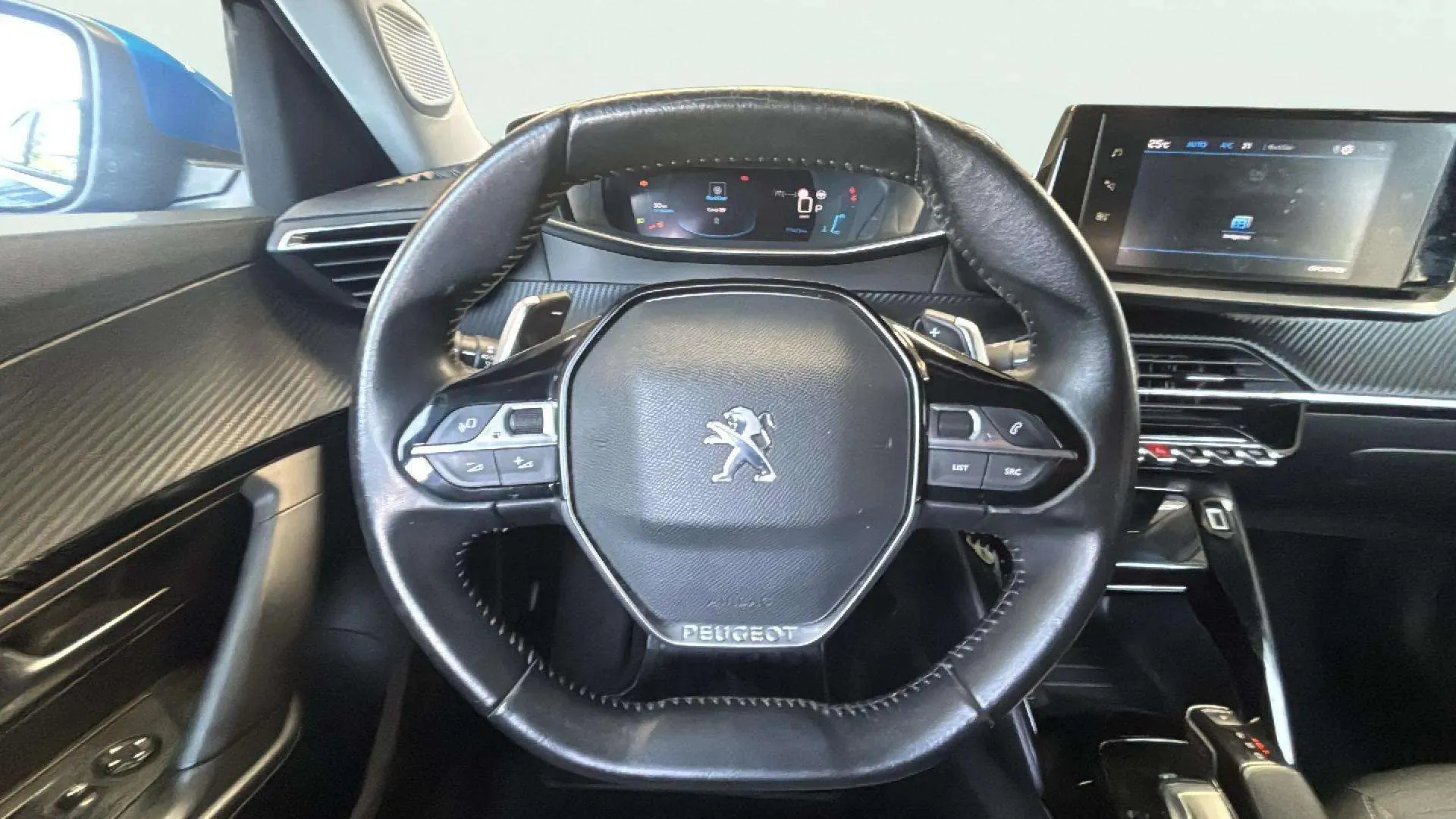 Peugeot 2008 Allure Pack PureTech 130 EAT8 - foto 12