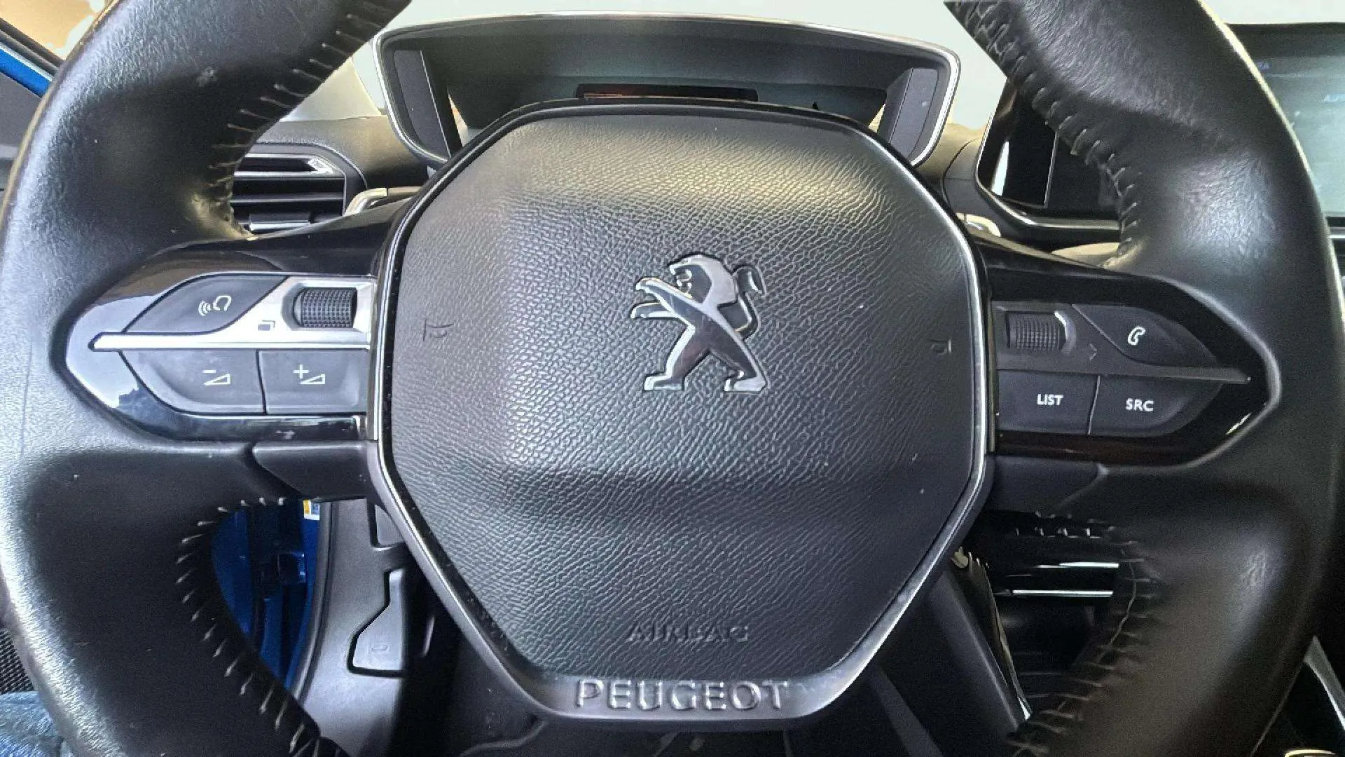 Peugeot 2008 Allure Pack PureTech 130 EAT8 - foto 20