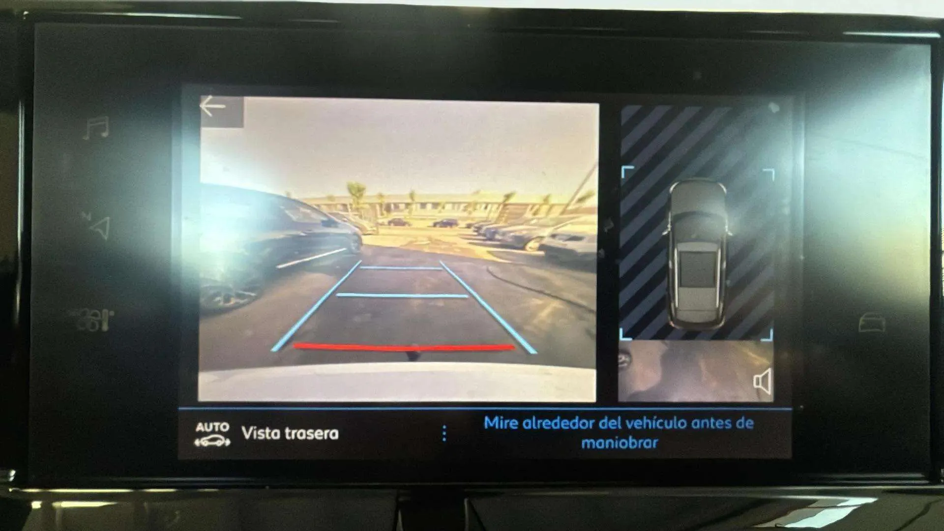 Peugeot 2008 Allure Pack PureTech 130 EAT8 - foto 19
